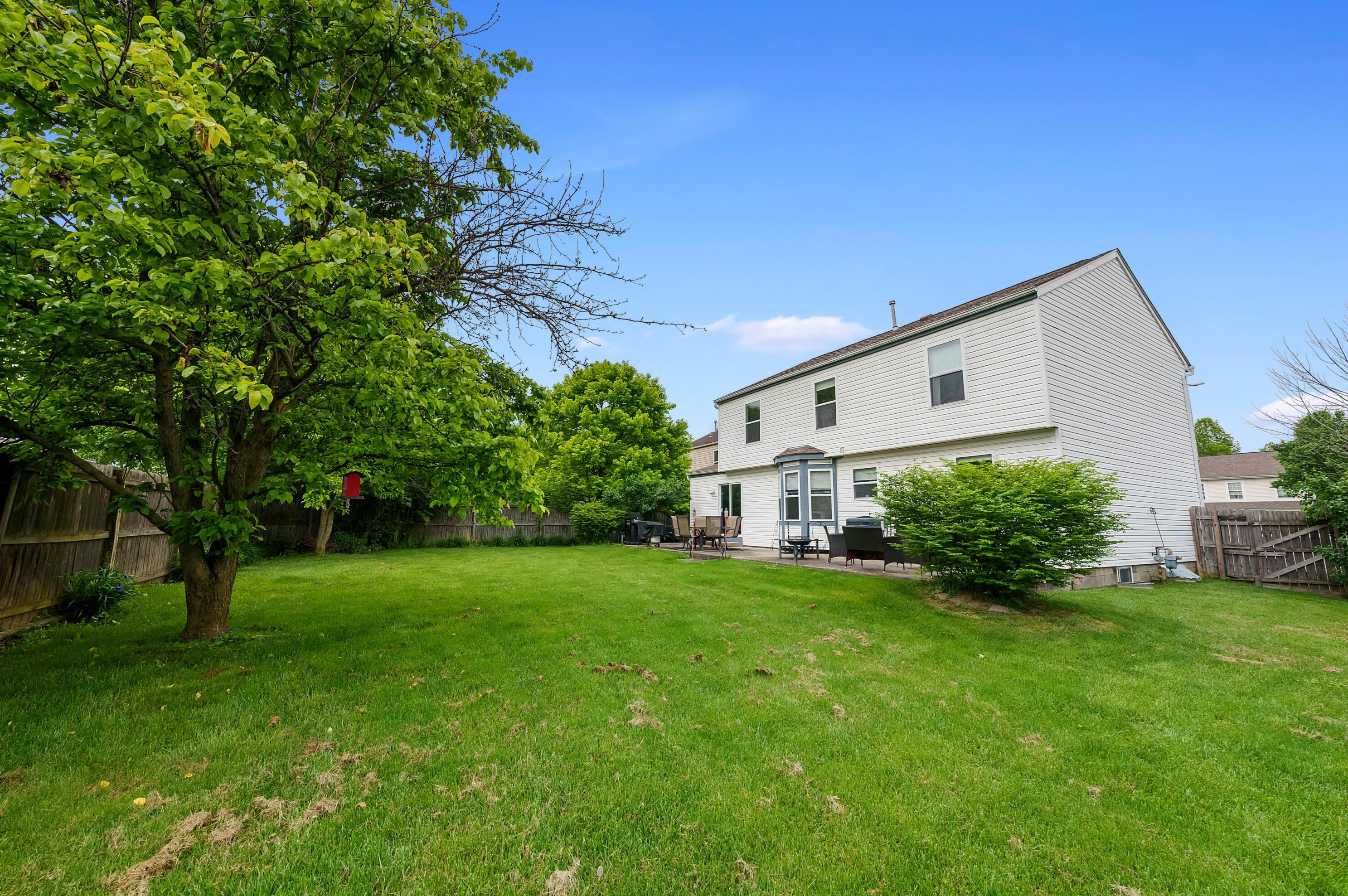 1559 Gardeau Ct, Columbus OH  43223-6227 exterior