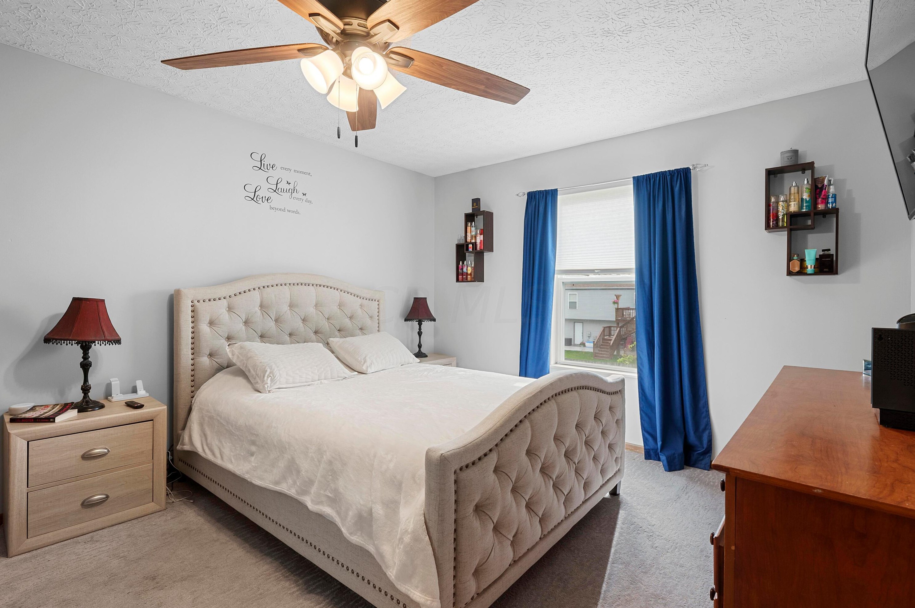 1559 Gardeau Ct, Columbus OH  43223-6227 exterior