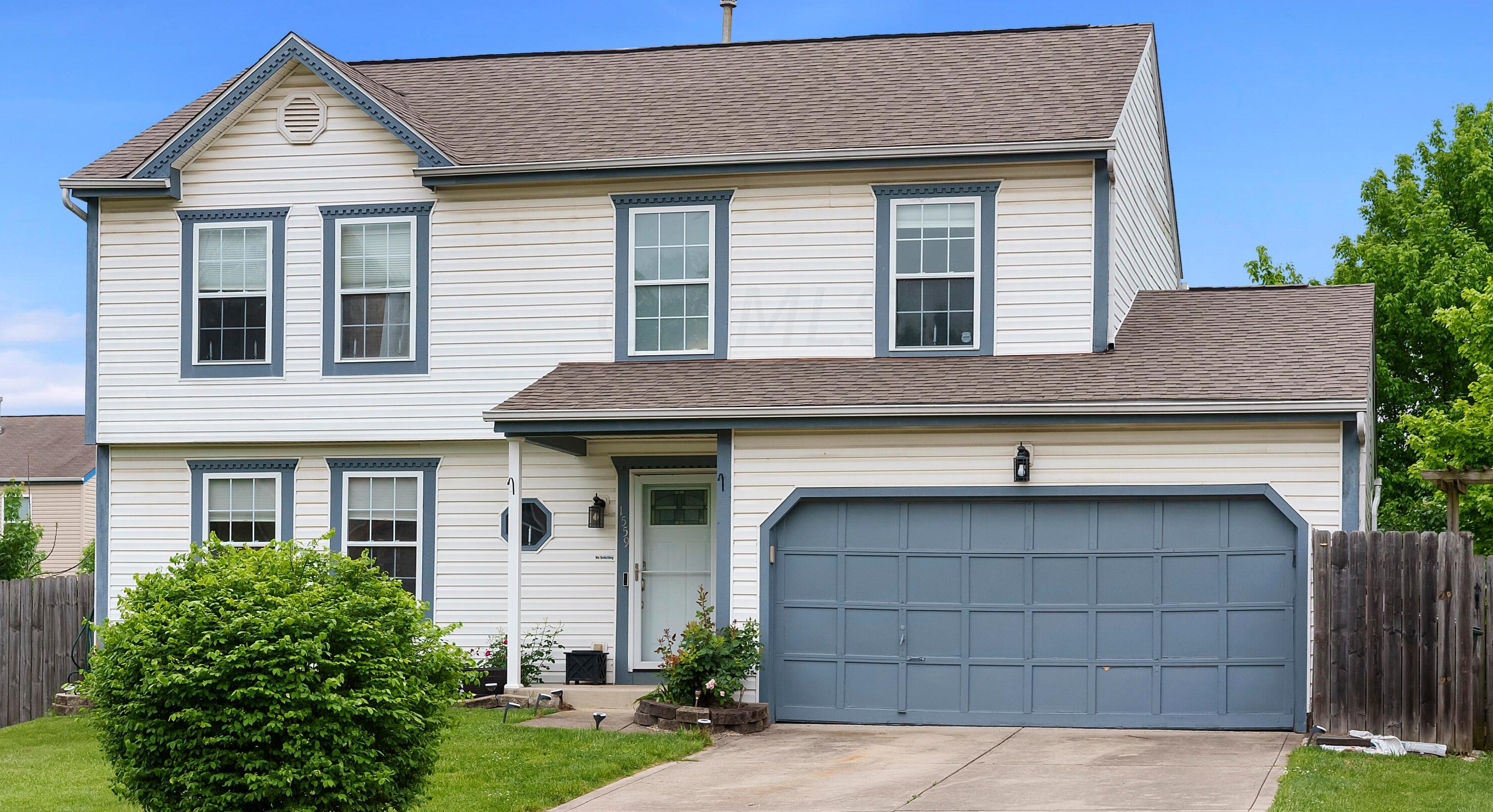 1559 Gardeau Ct, Columbus OH  43223-6227 exterior