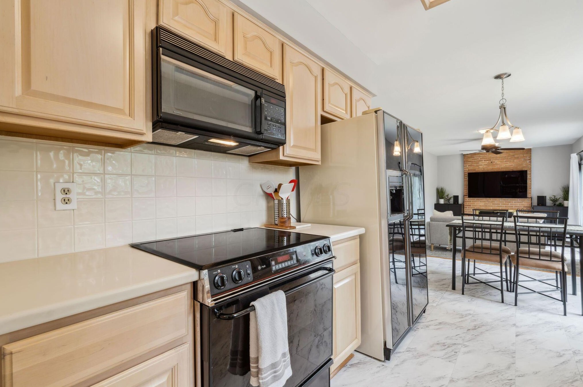 4168 Gavin Ln, Columbus OH  43220-4426 exterior