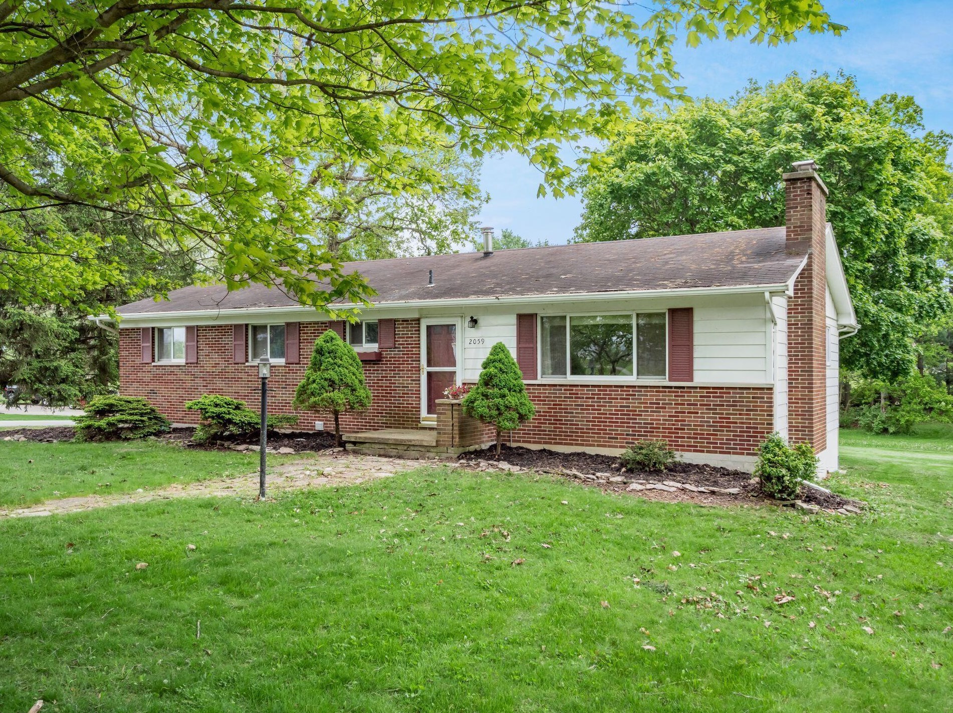 2059 Township Road 218, Bellefontaine OH  43311-9143 exterior