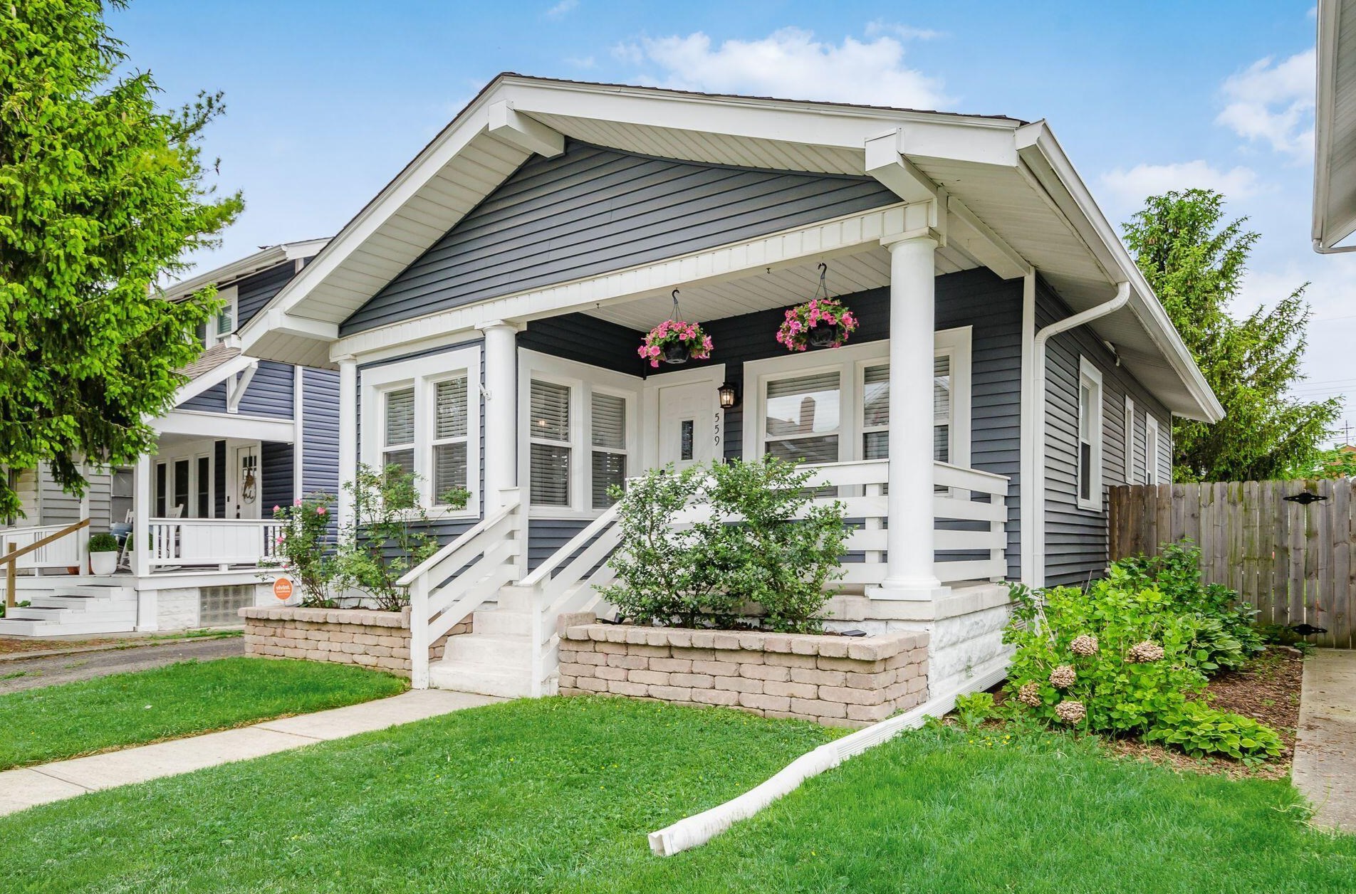 559 Frebis Ave, Columbus OH  43206-3749 exterior