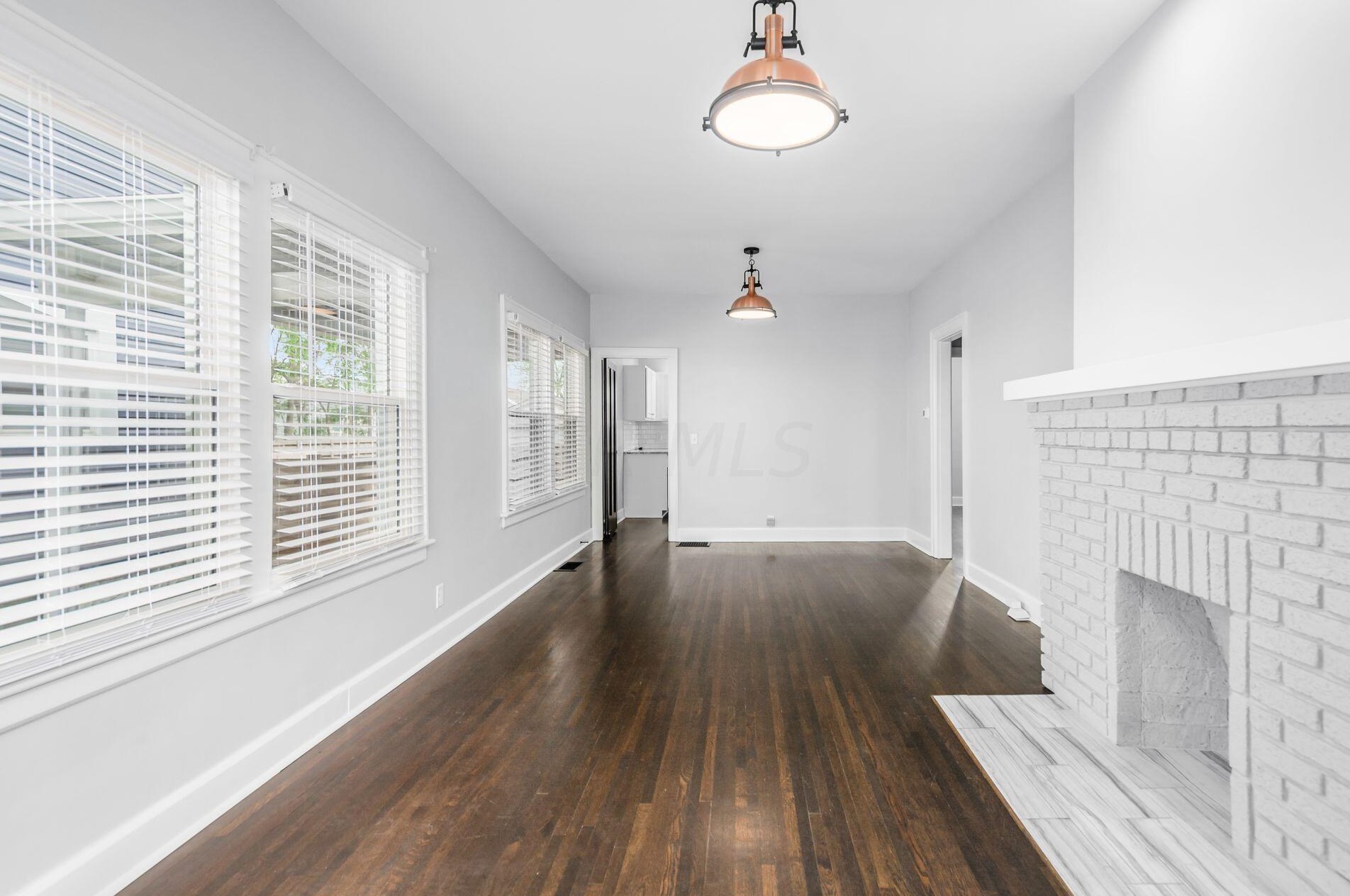 559 Frebis Ave, Columbus OH  43206-3749 exterior