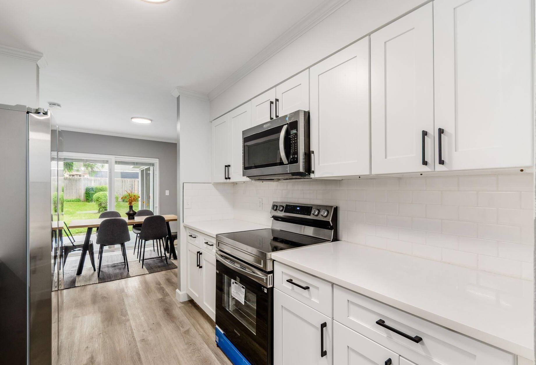 1094 Kenwick Rd, Columbus OH 43209-2582 exterior