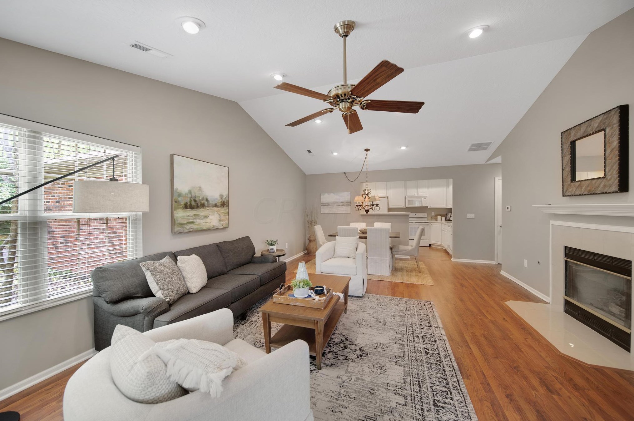 587 Piney Glen Dr, Columbus OH  43230-8420 exterior