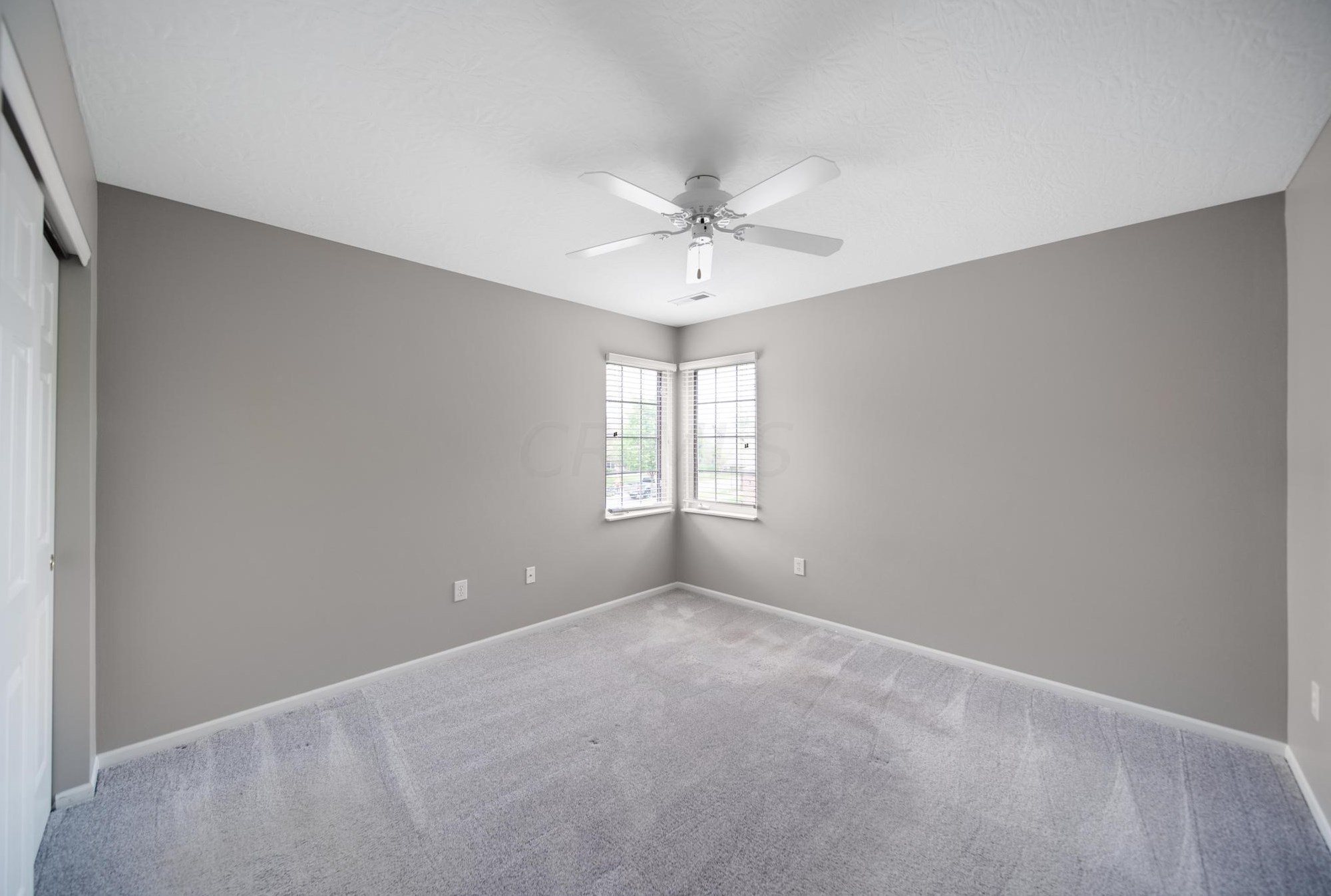 587 Piney Glen Dr, Columbus OH  43230-8420 exterior