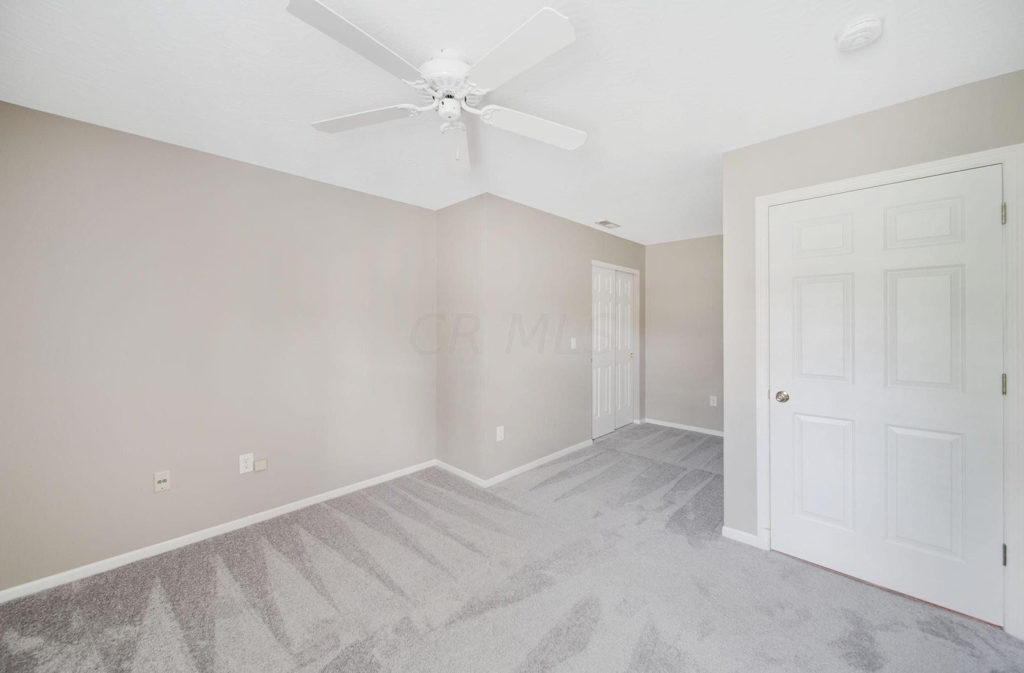 587 Piney Glen Dr, Columbus OH  43230-8420 exterior