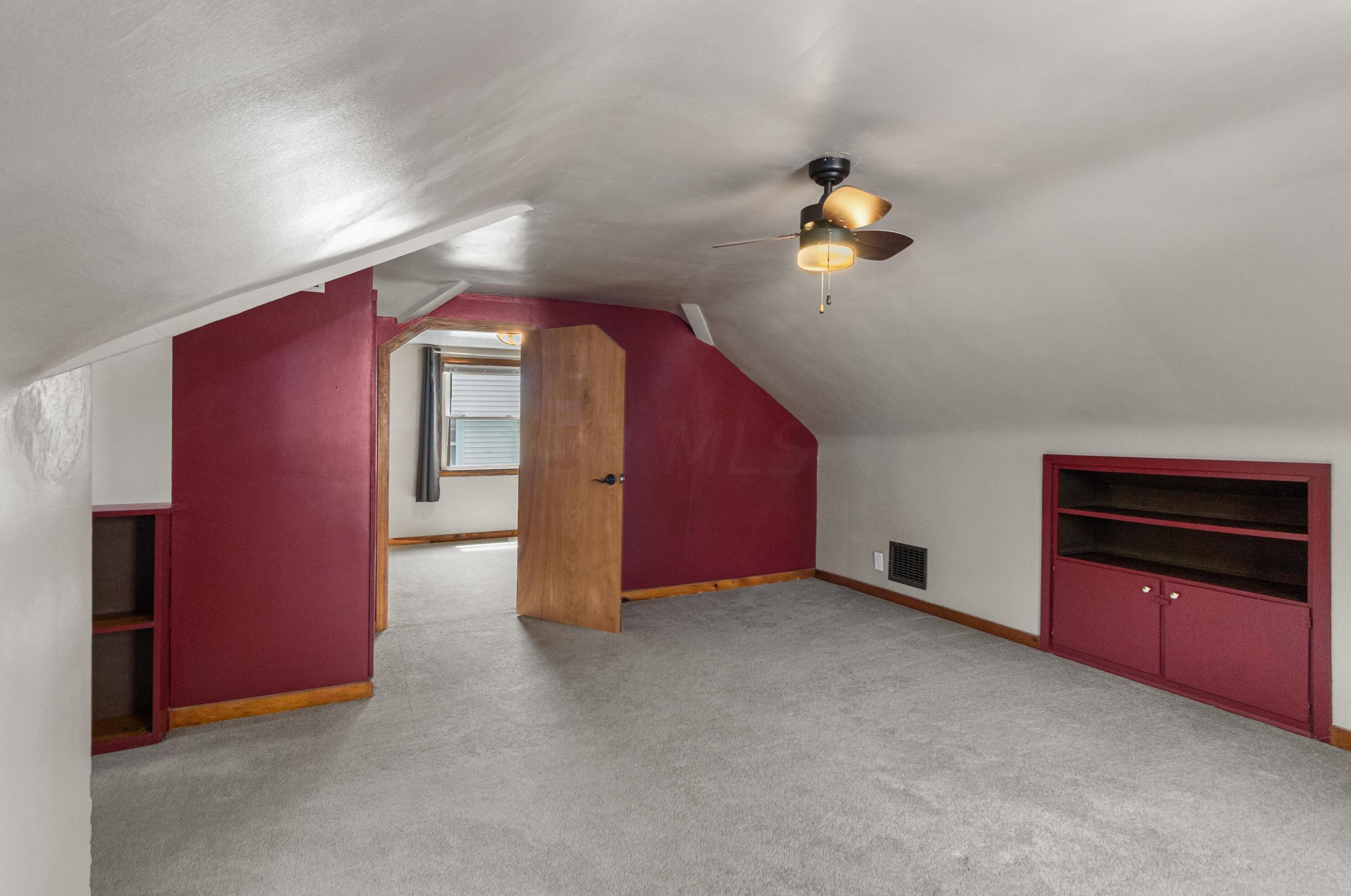 3028 Oaklawn St, Columbus OH  43224-4353 exterior