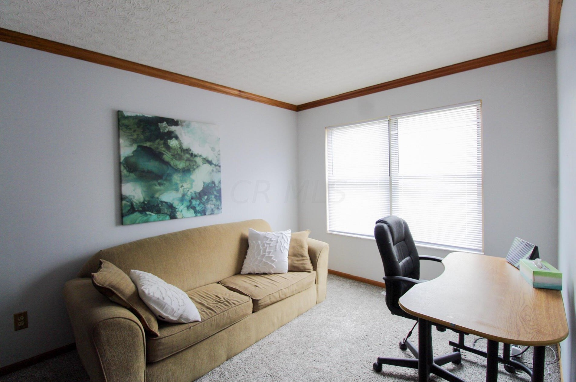 233 Oxford Dr, Pataskala OH  exterior