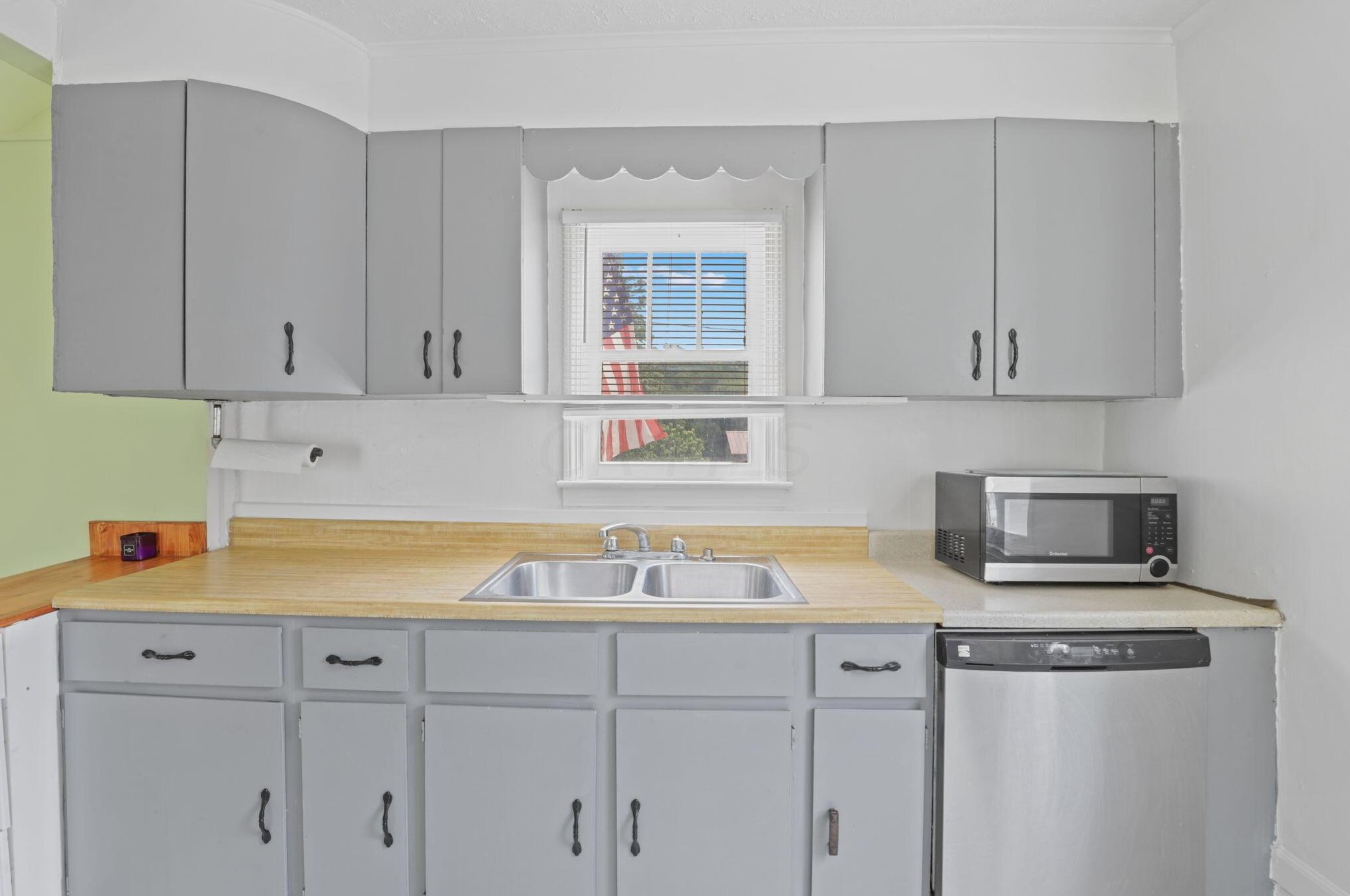 2100 Hamburg Rd, Lancaster OH 43130-8681 exterior