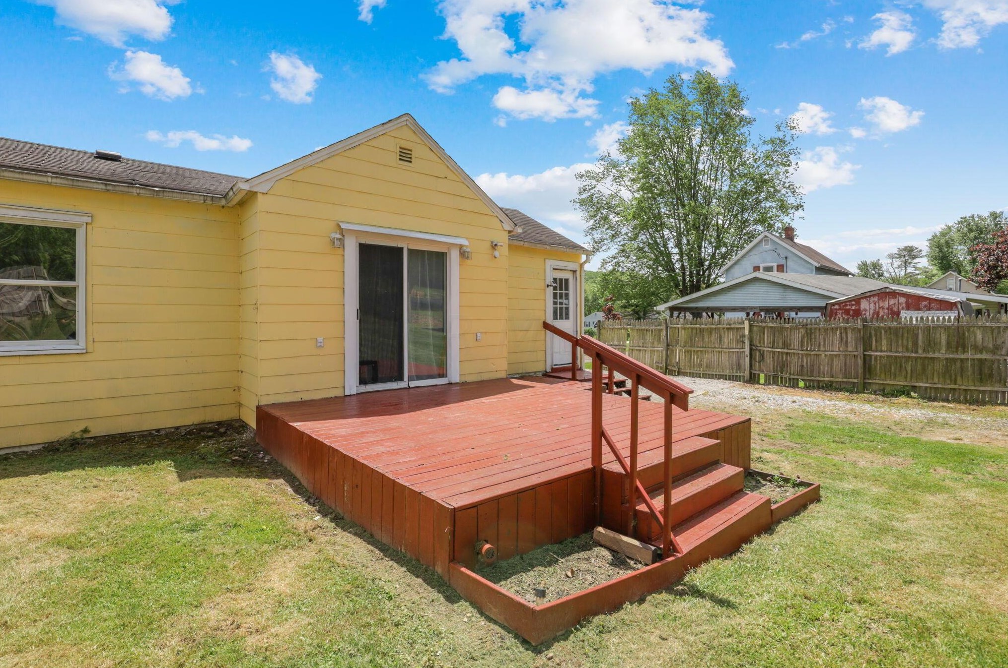 2100 Hamburg Rd, Lancaster OH 43130-8681 exterior