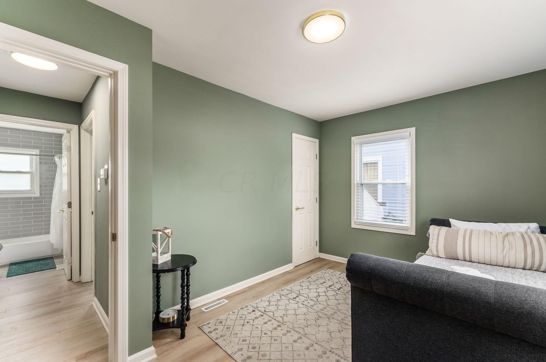 2260 Howey Rd, Columbus OH 43211-2042 exterior