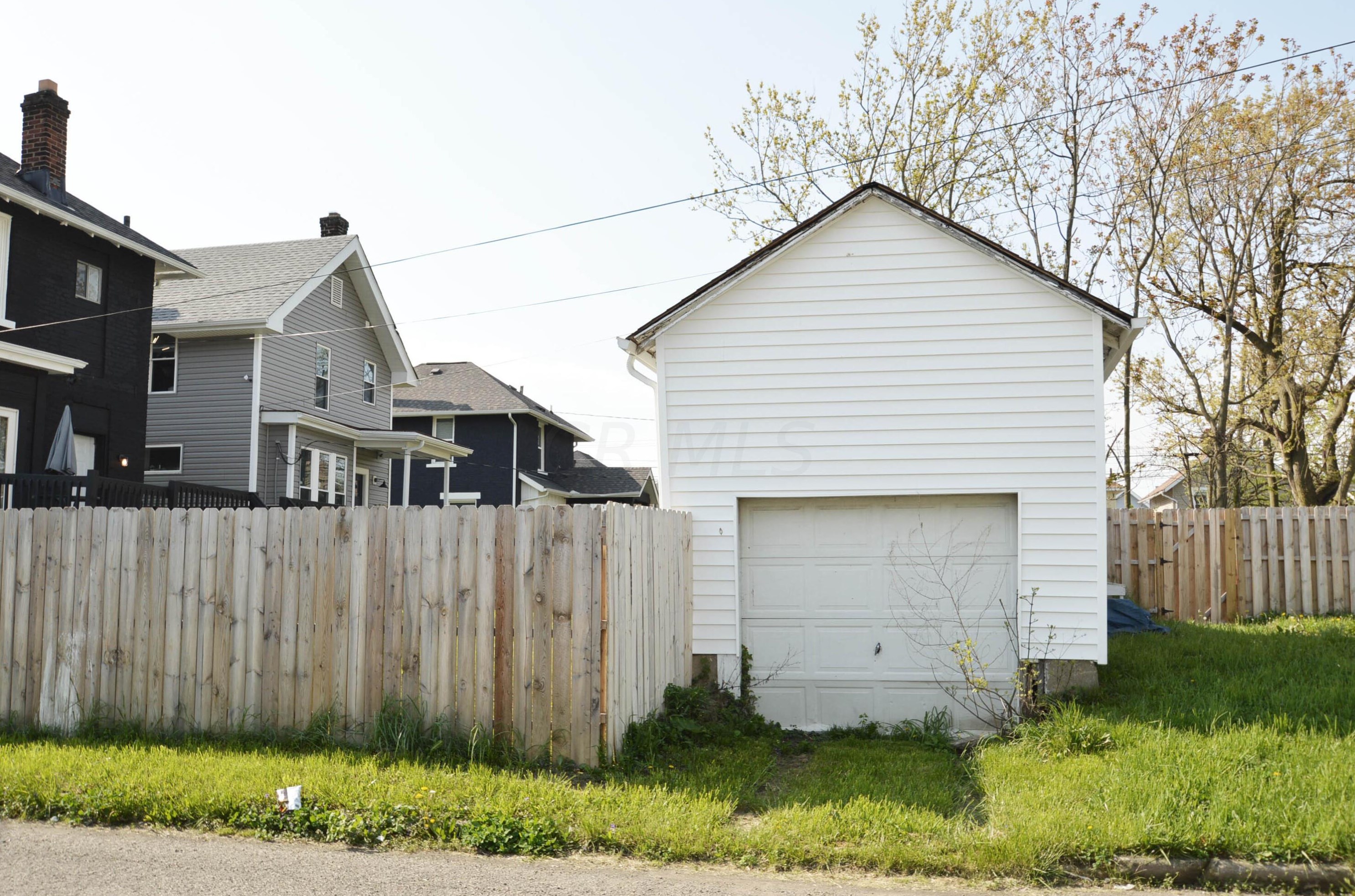 999 22 St, Columbus OH 43206-3009 exterior