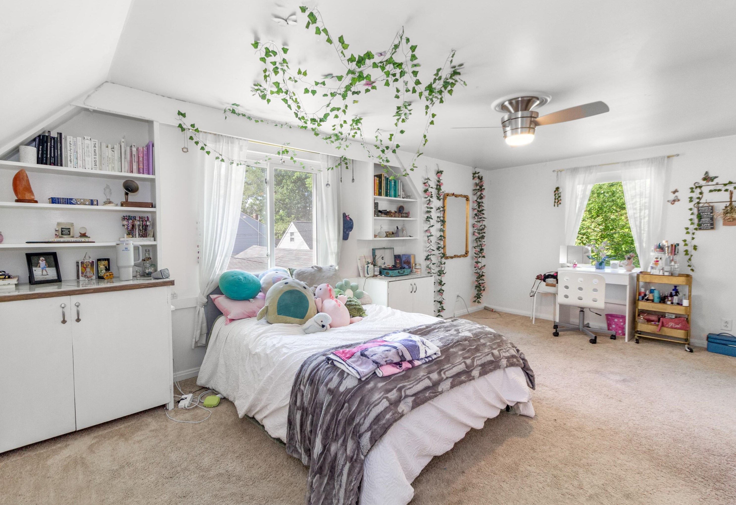 185 Roosevelt Ave, Columbus OH  43209-1870 exterior