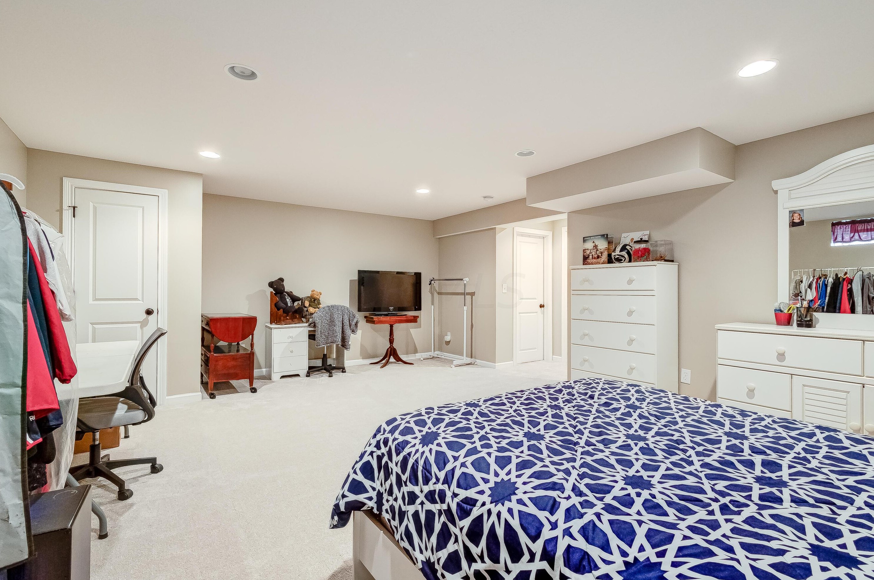 222 Autumn Way, Pataskala OH  43062-7246 exterior