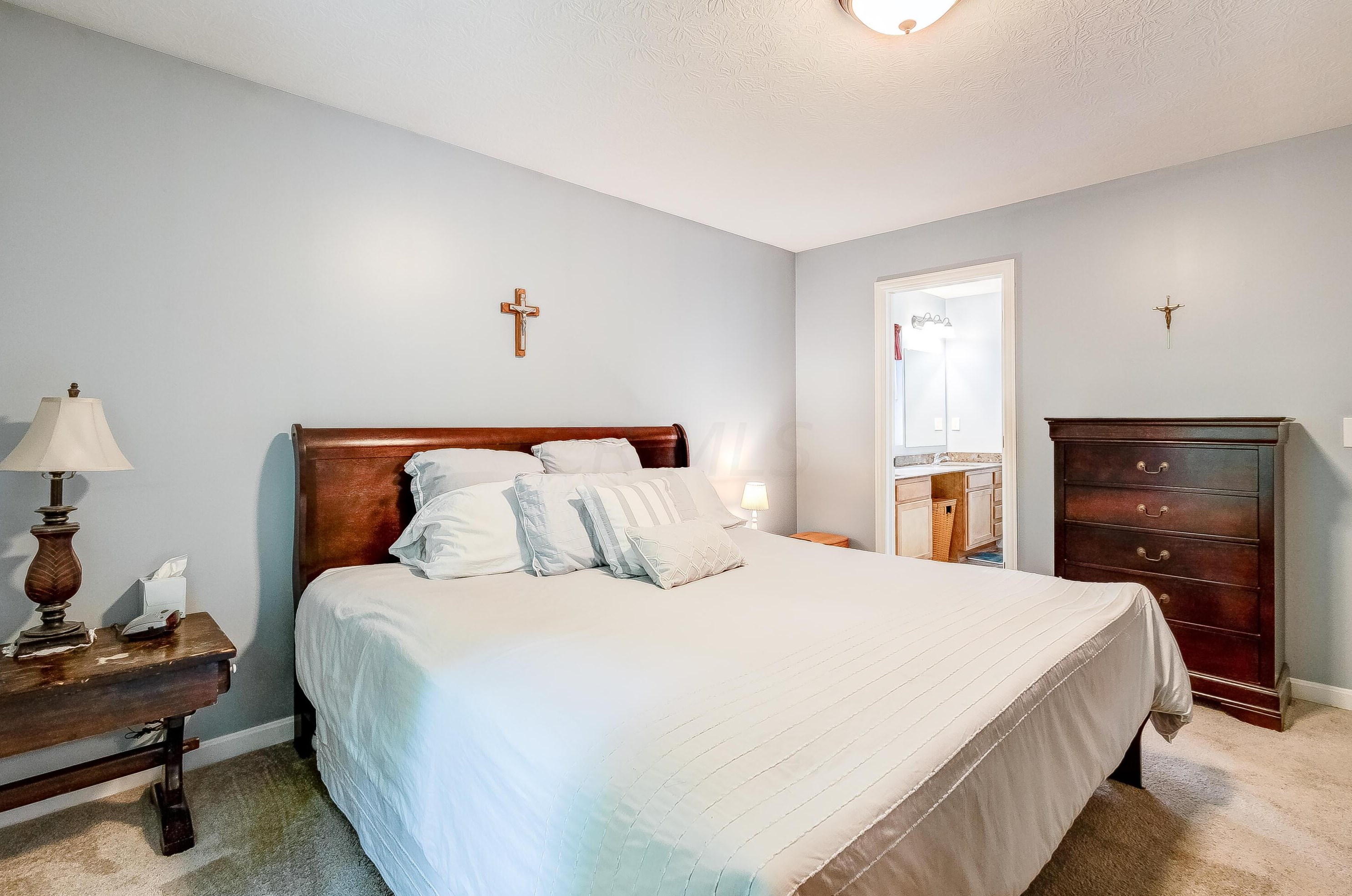 222 Autumn Way, Pataskala OH  43062-7246 exterior