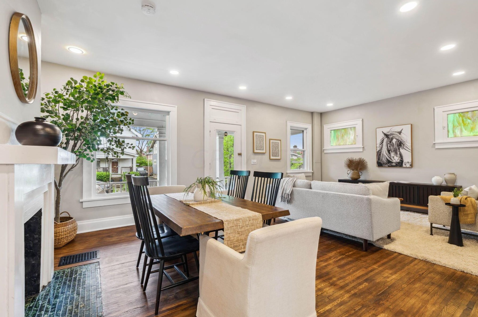 224 Crestview Rd, Columbus OH  43202-2208 exterior