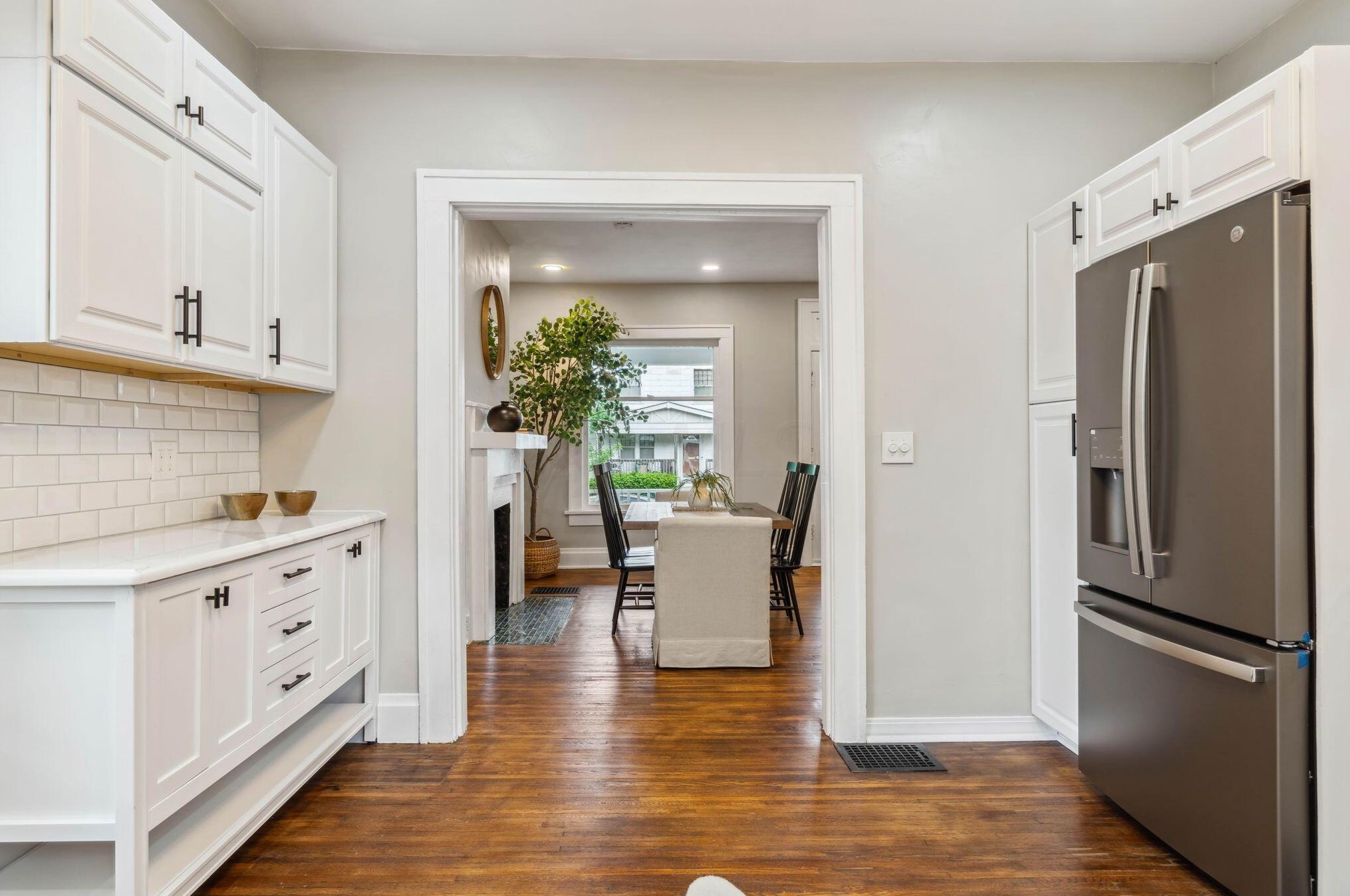 224 Crestview Rd, Columbus OH  43202-2208 exterior