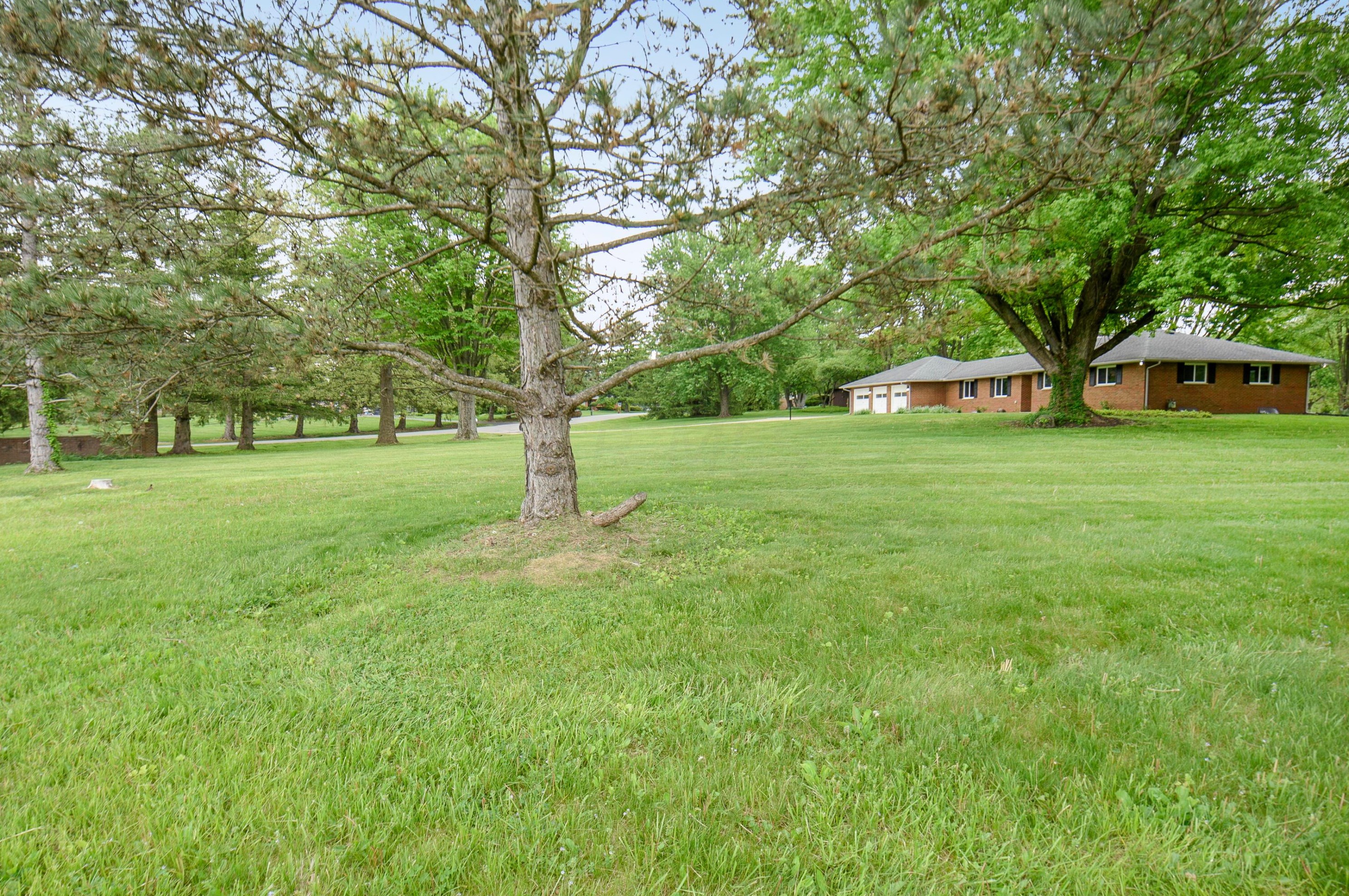 9475 Northchester Dr, Pickerington OH  43147-8971 exterior