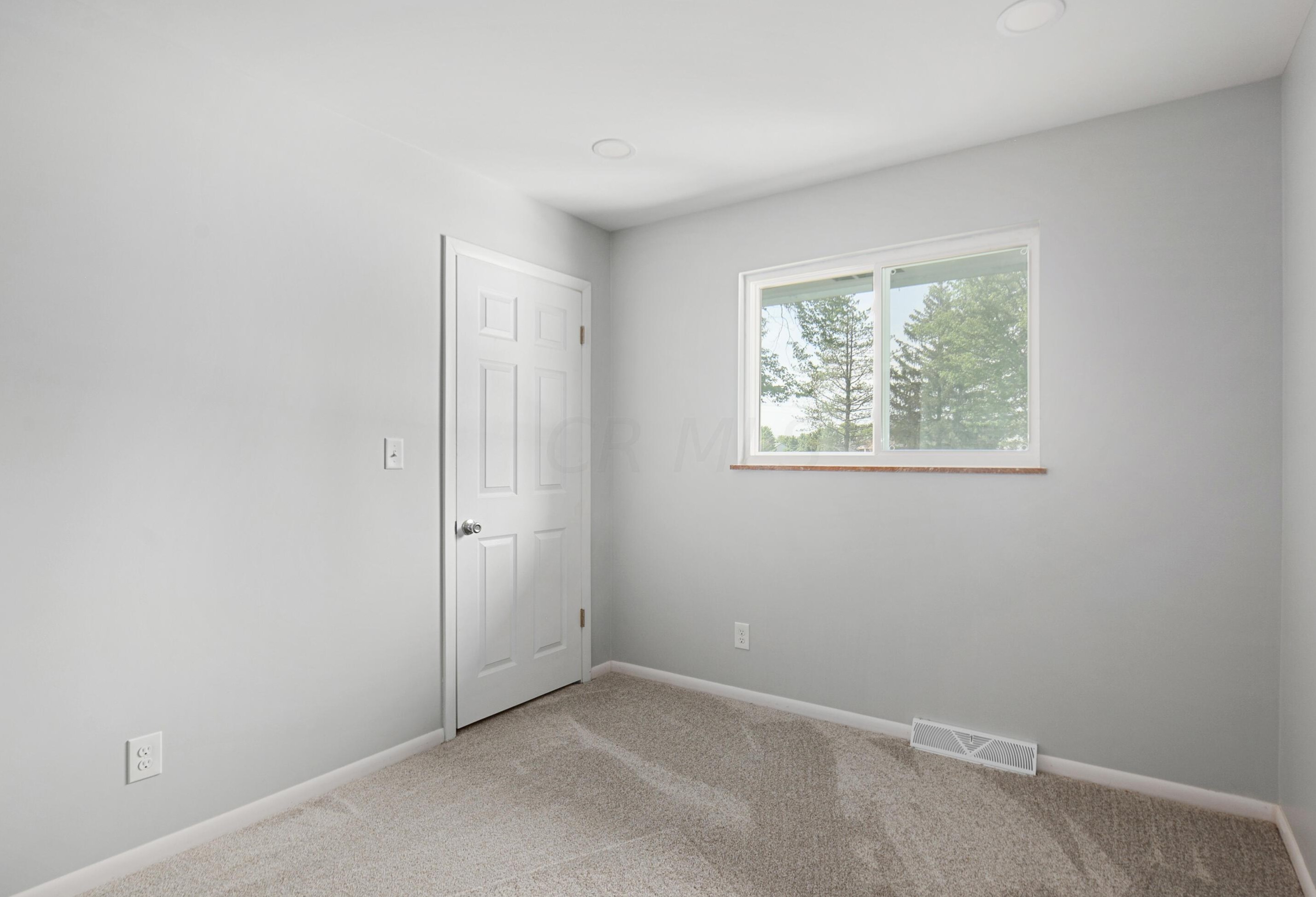 9475 Northchester Dr, Pickerington OH  43147-8971 exterior