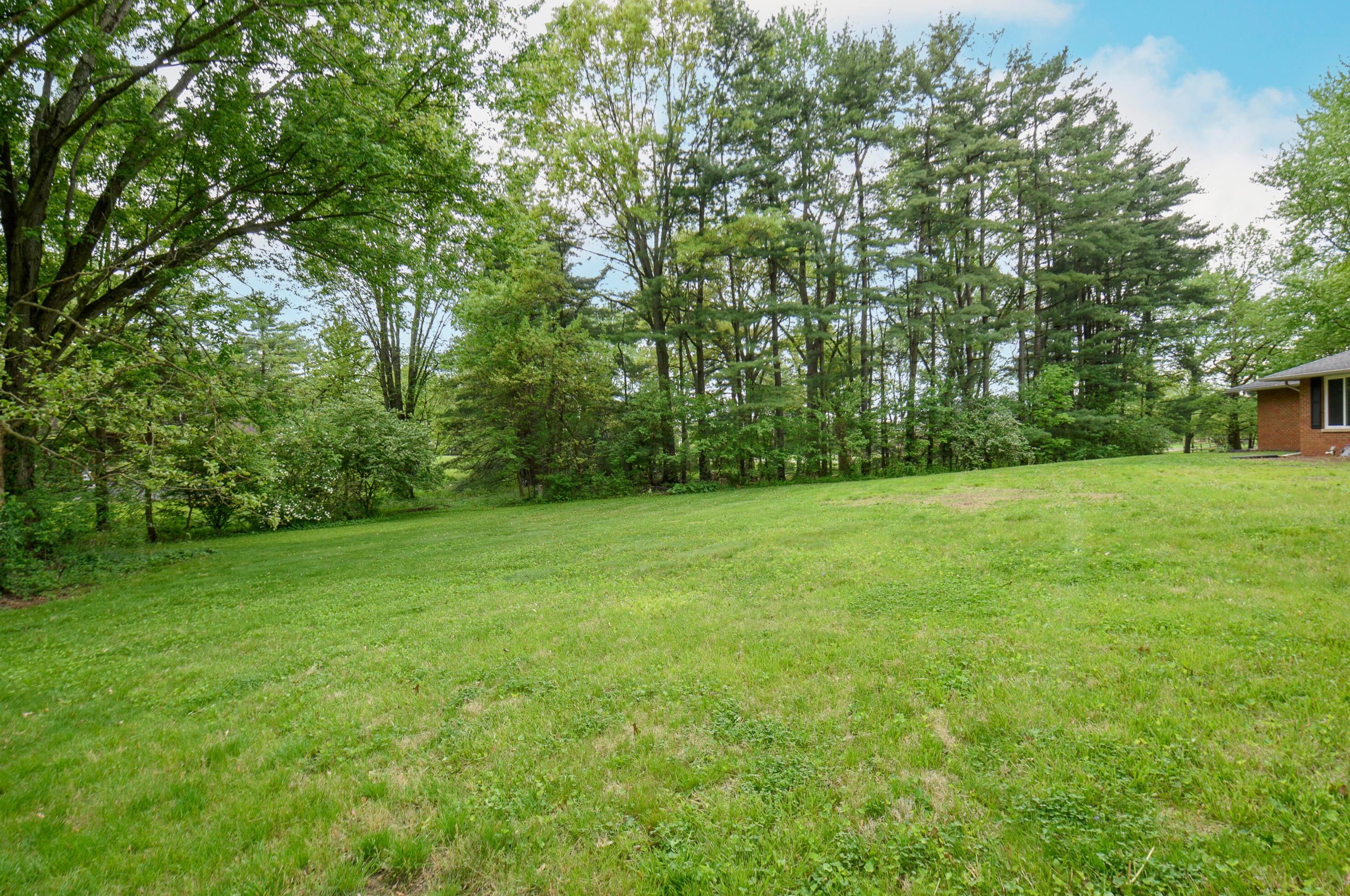 9475 Northchester Dr, Pickerington OH  43147-8971 exterior