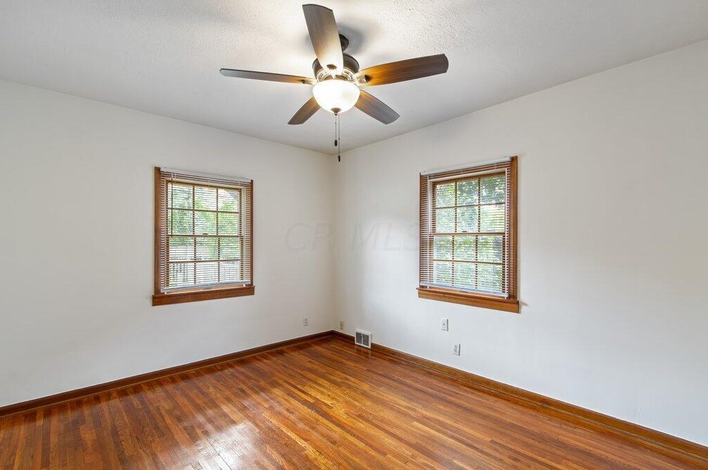 219 Royal Forest Blvd, Columbus OH  43214-2127 exterior