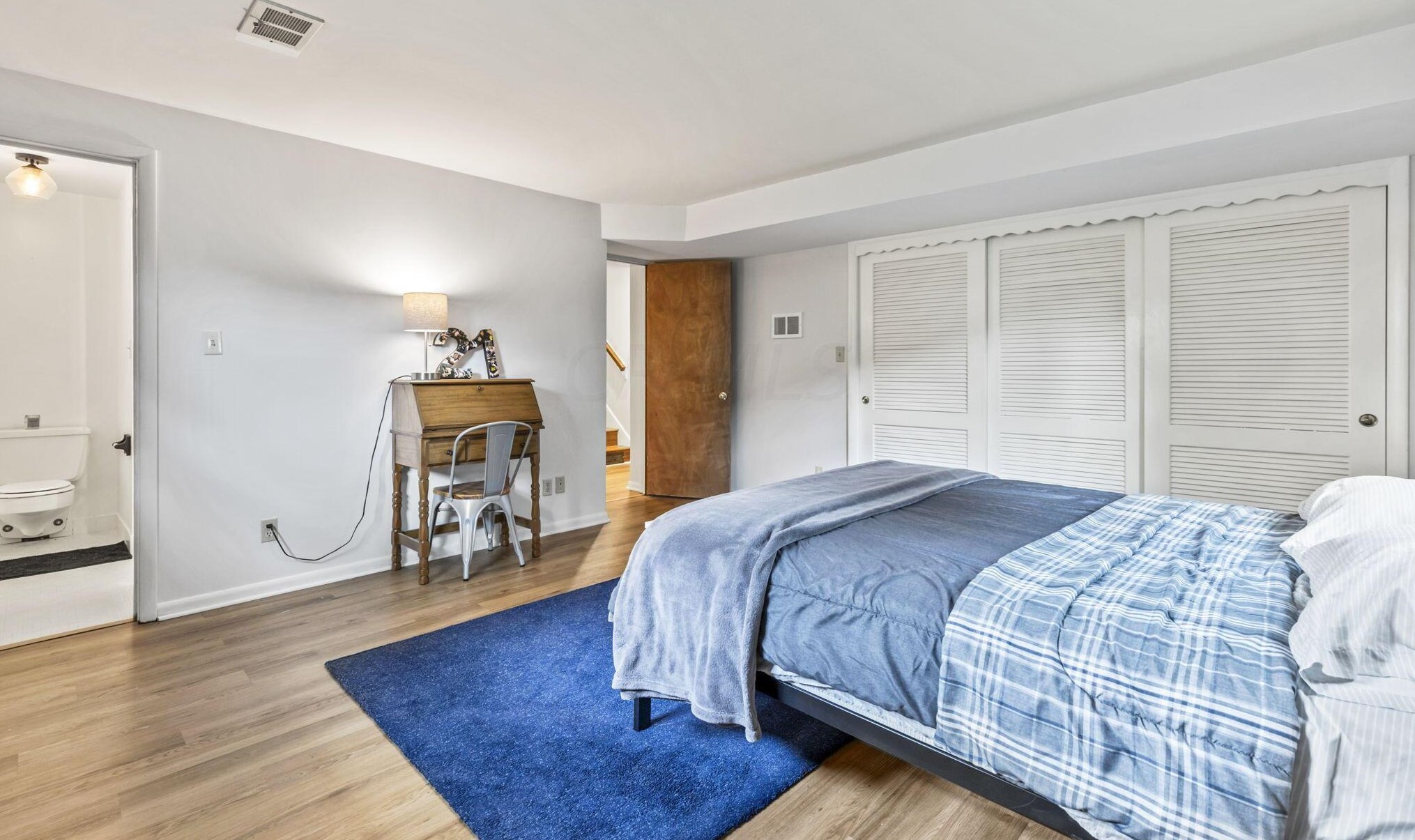 4160 Chadbourne Dr, Columbus OH  43220-3918 exterior