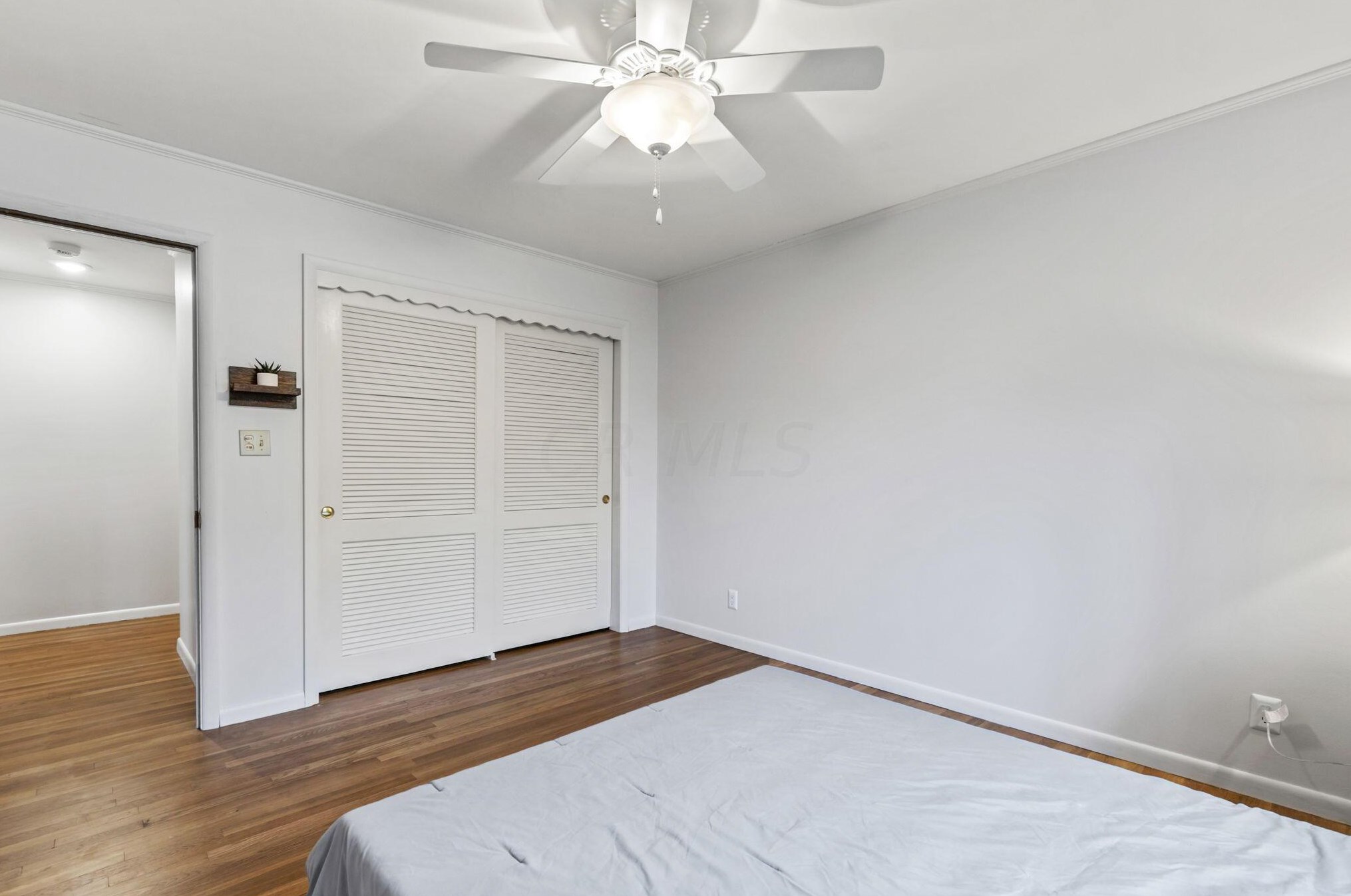 4160 Chadbourne Dr, Columbus OH  43220-3918 exterior