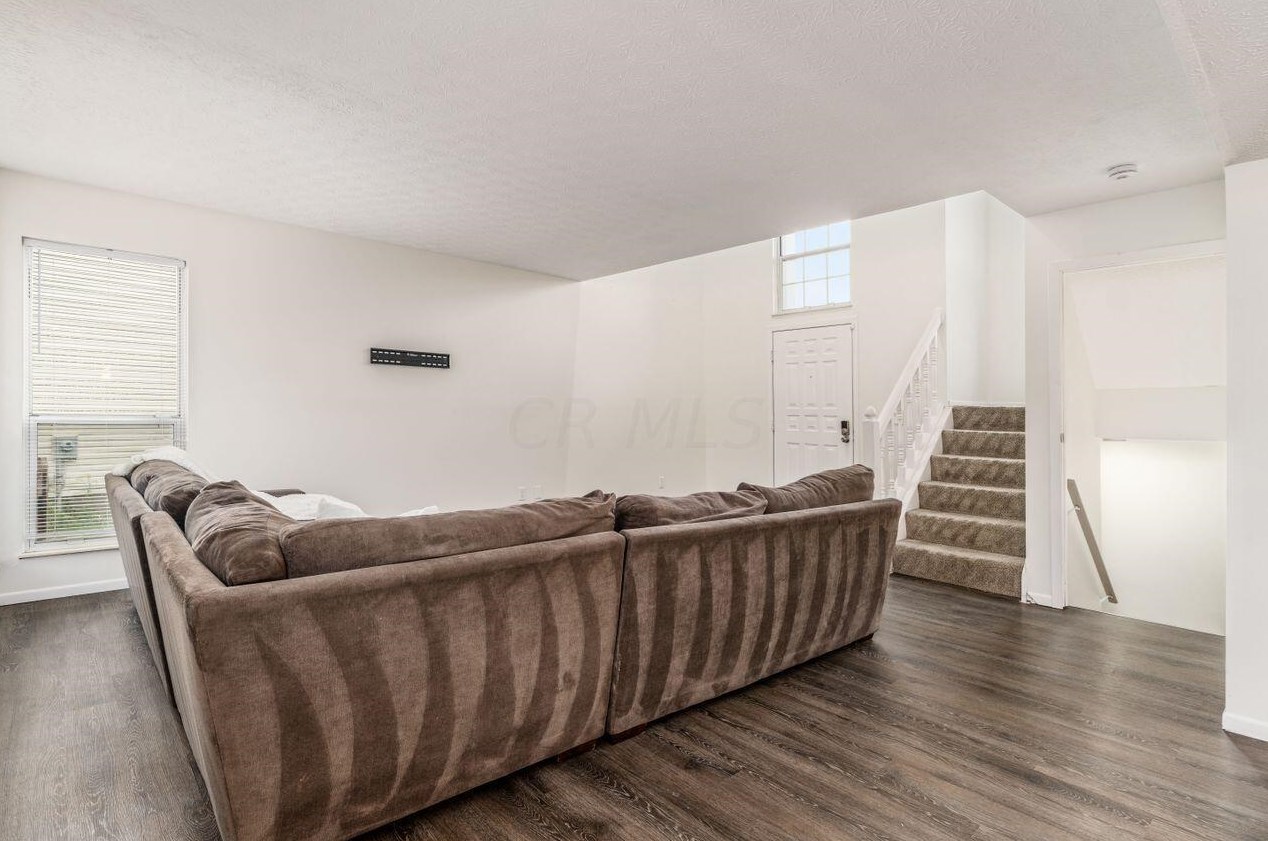 7677 Stow Acres Pl, Pickerington OH  43147-9043 exterior