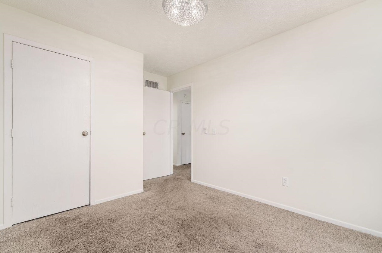 7677 Stow Acres Pl, Pickerington OH  43147-9043 exterior