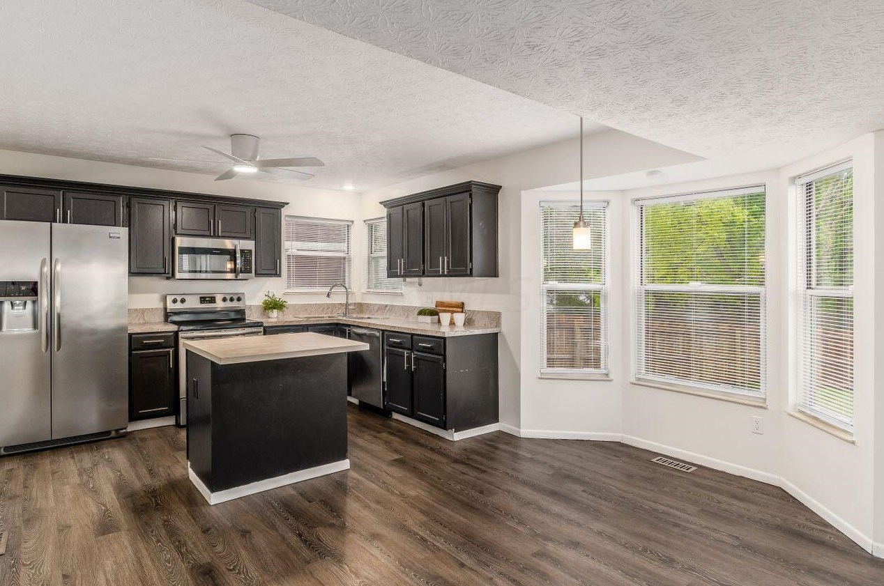 7677 Stow Acres Pl, Pickerington OH  43147-9043 exterior