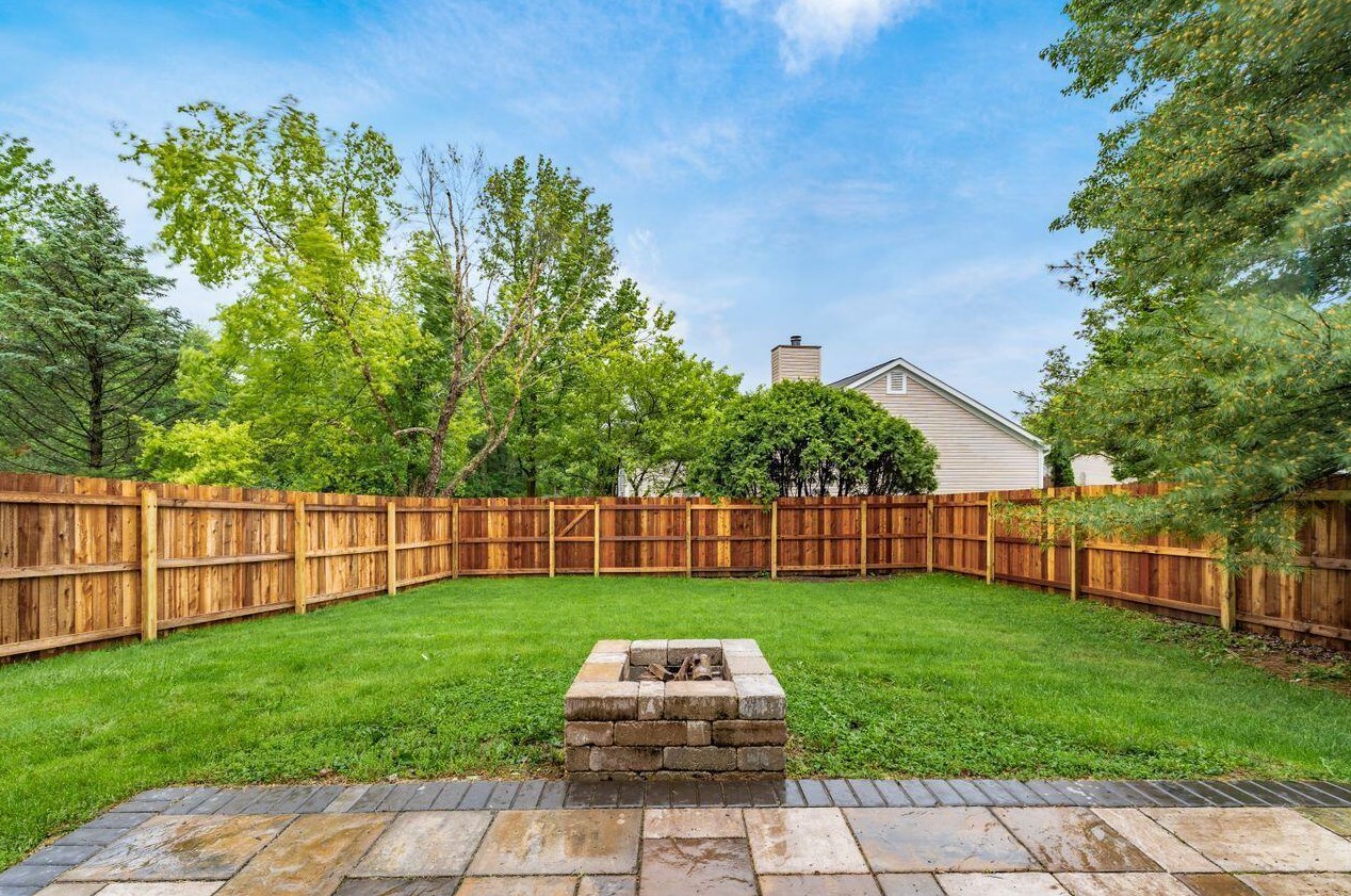 7677 Stow Acres Pl, Pickerington OH  43147-9043 exterior