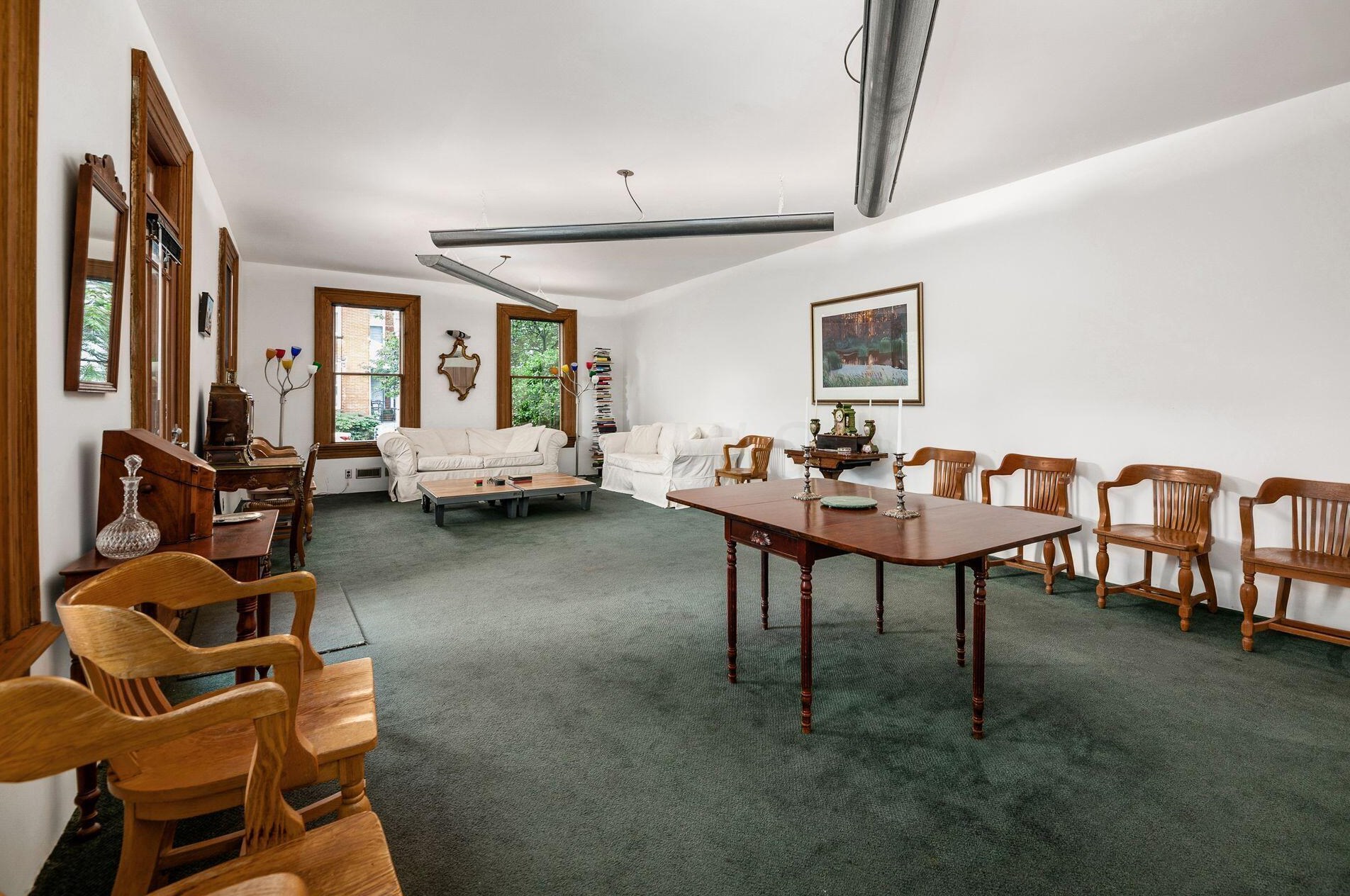 58 Warren St, Columbus OH 43215-1525 exterior