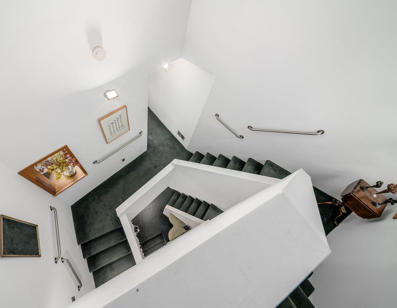 58 Warren St, Columbus OH 43215-1525 exterior