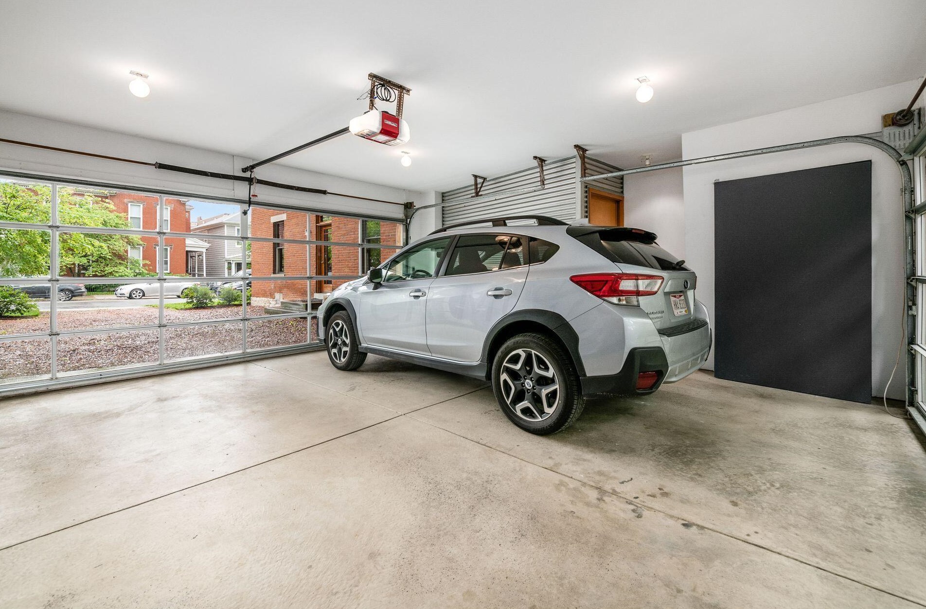 58 Warren St, Columbus OH 43215-1525 exterior