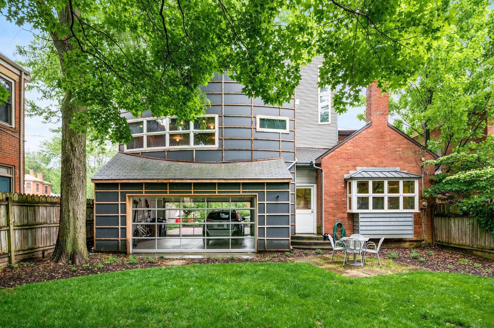 58 Warren St, Columbus OH 43215-1525 exterior