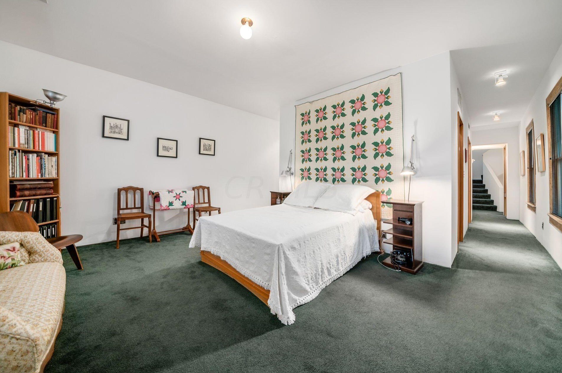 58 Warren St, Columbus OH 43215-1525 exterior