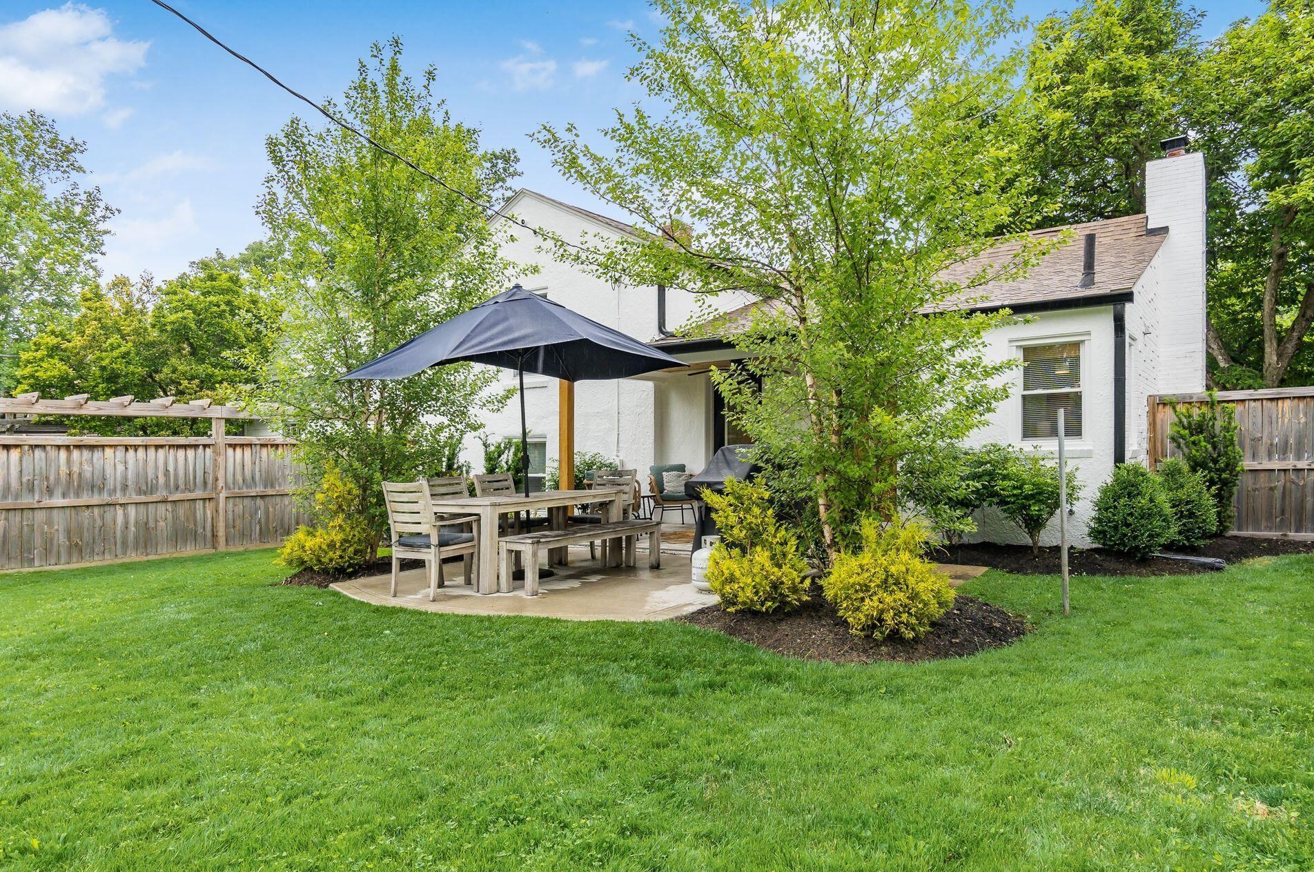 33 Beaumont Rd, Columbus OH 43214-2144 exterior