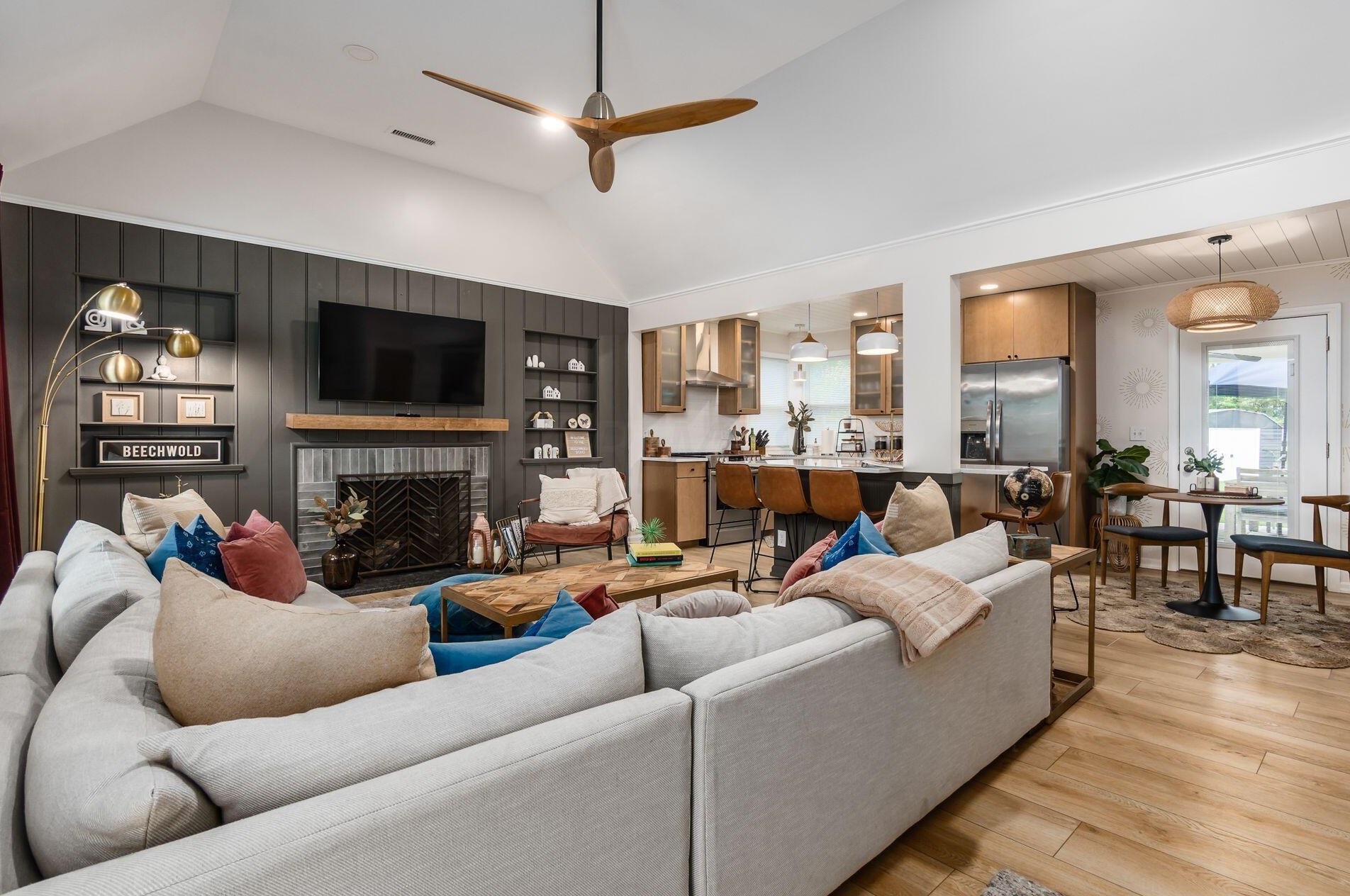 33 Beaumont Rd, Columbus OH 43214-2144 exterior