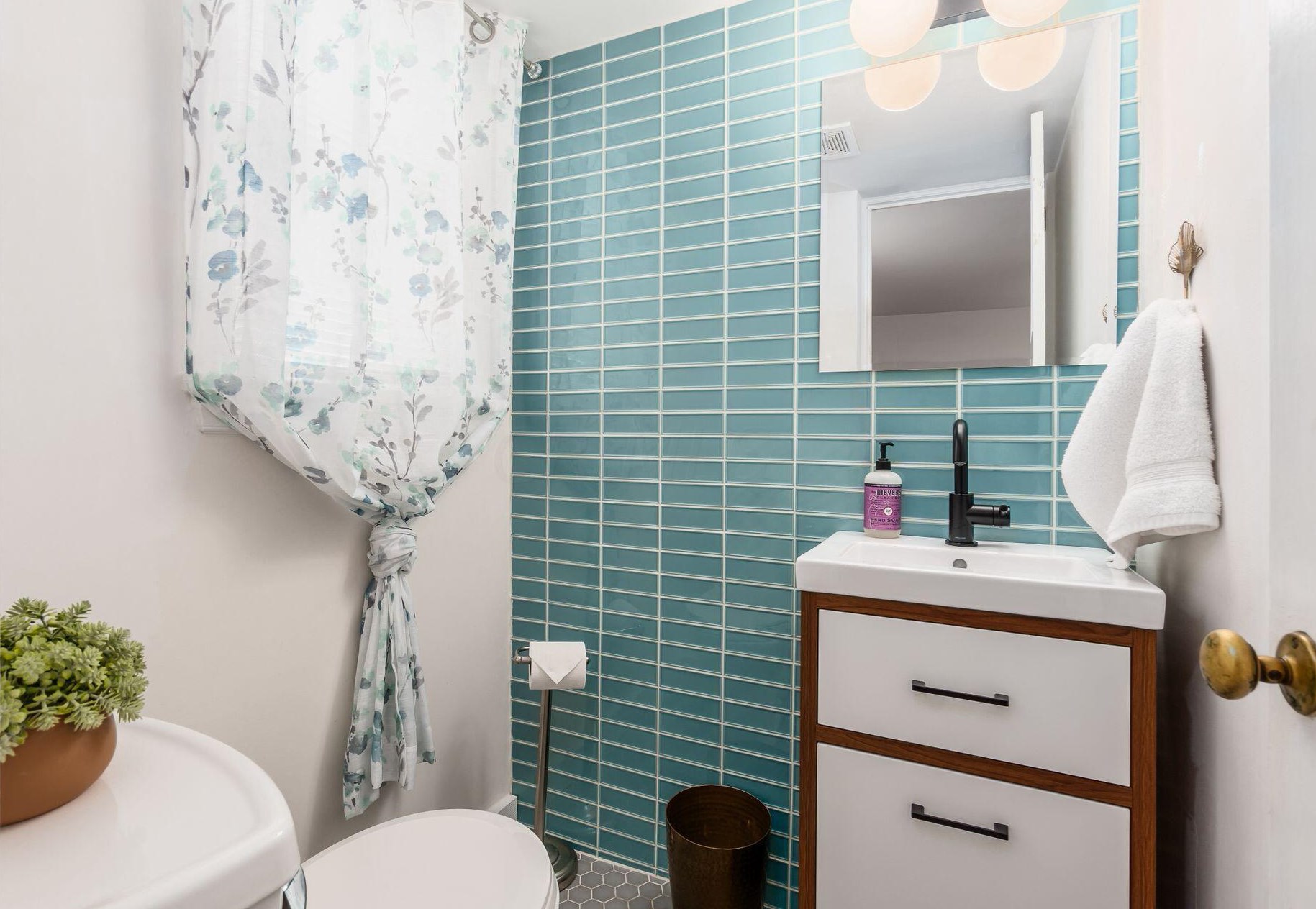 33 Beaumont Rd, Columbus OH 43214-2144 exterior