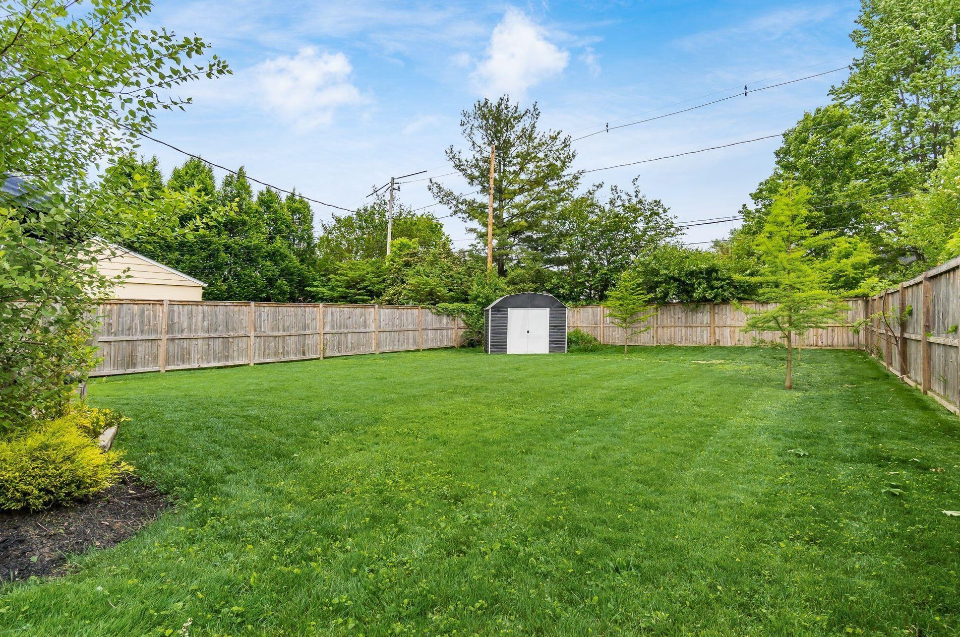 33 Beaumont Rd, Columbus OH 43214-2144 exterior