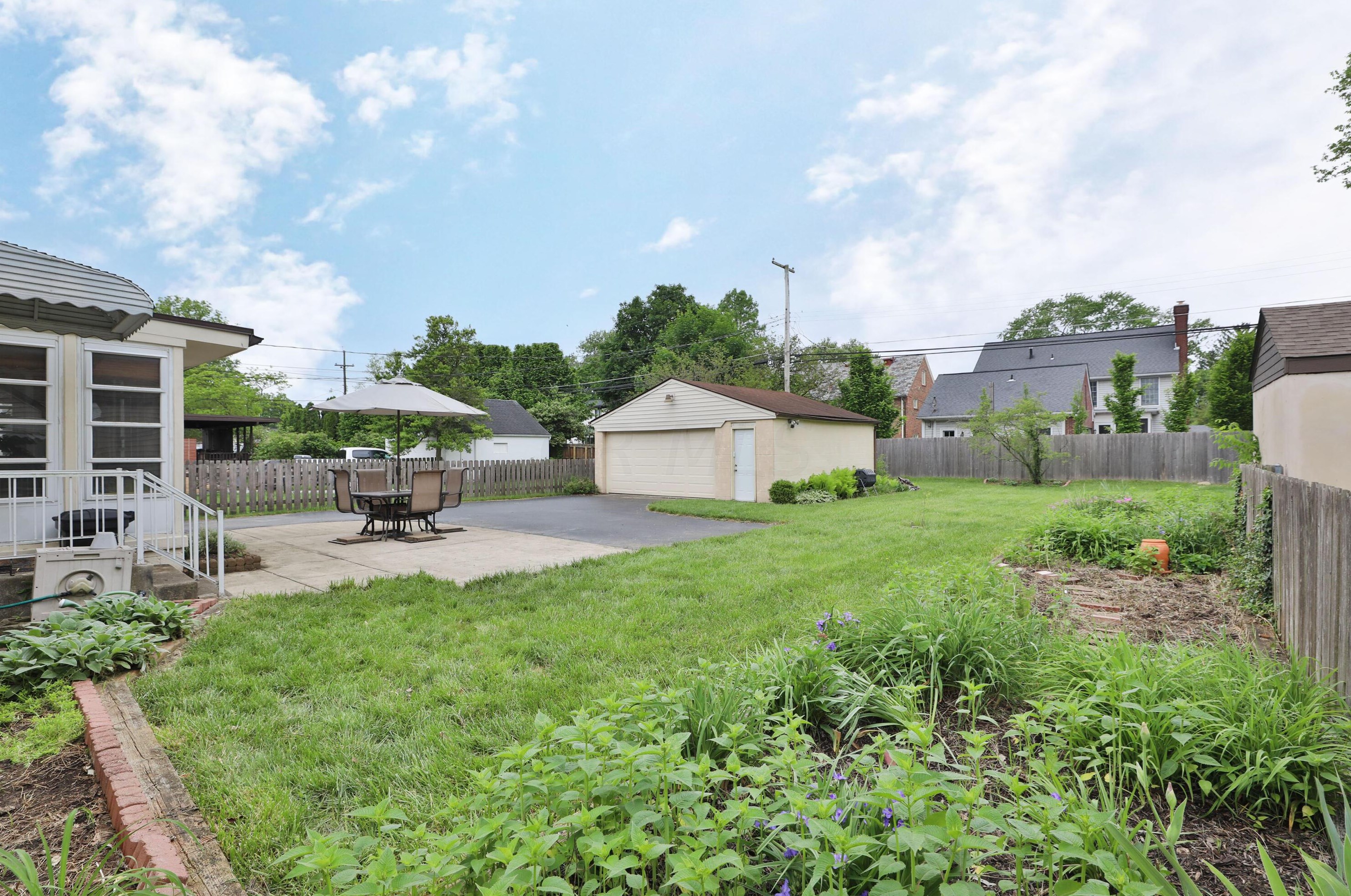 269 Kellner Rd, Columbus OH 43209-2044 exterior