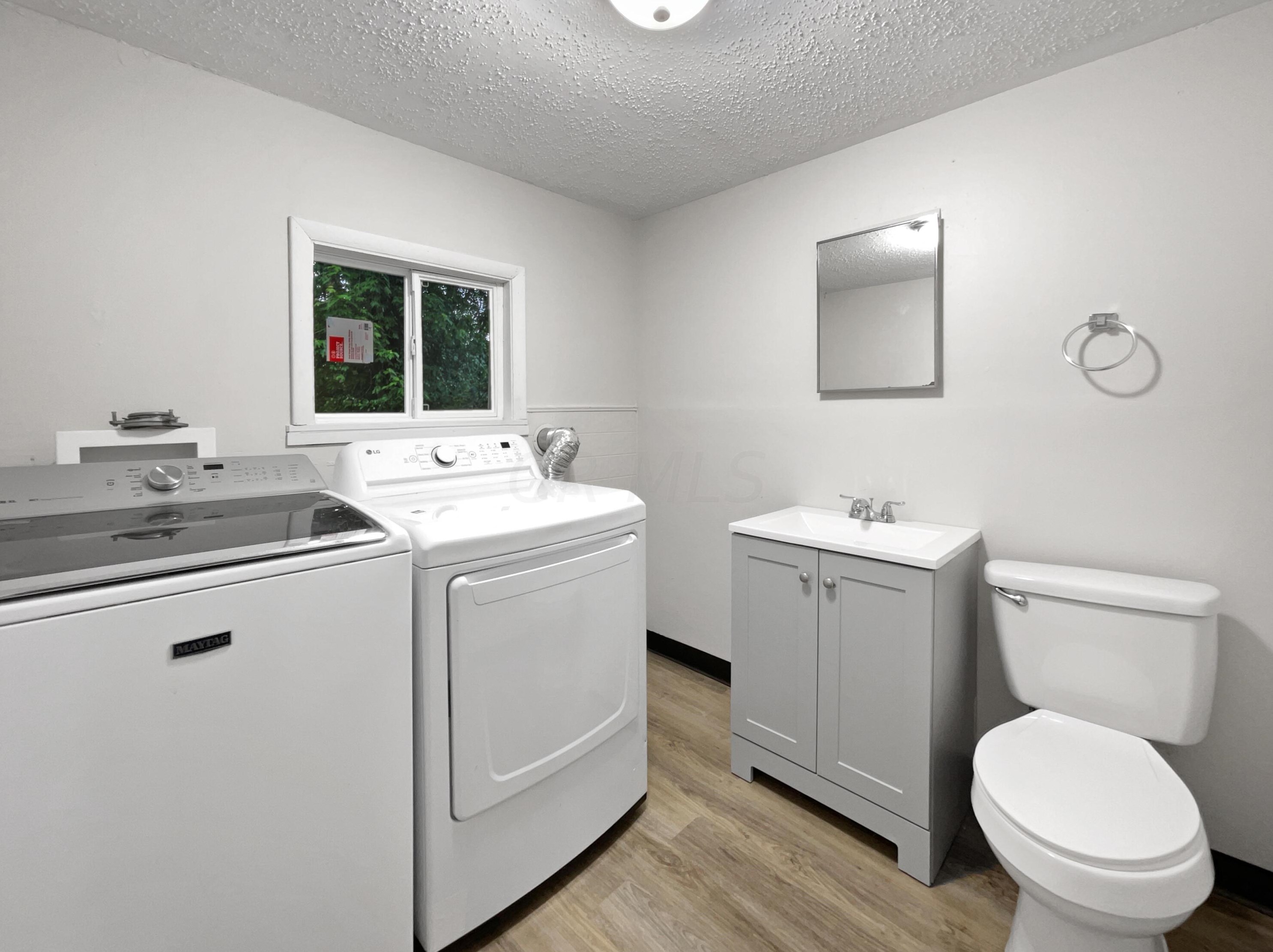 2363 Taylor Ave, Columbus OH 43203-1224 exterior