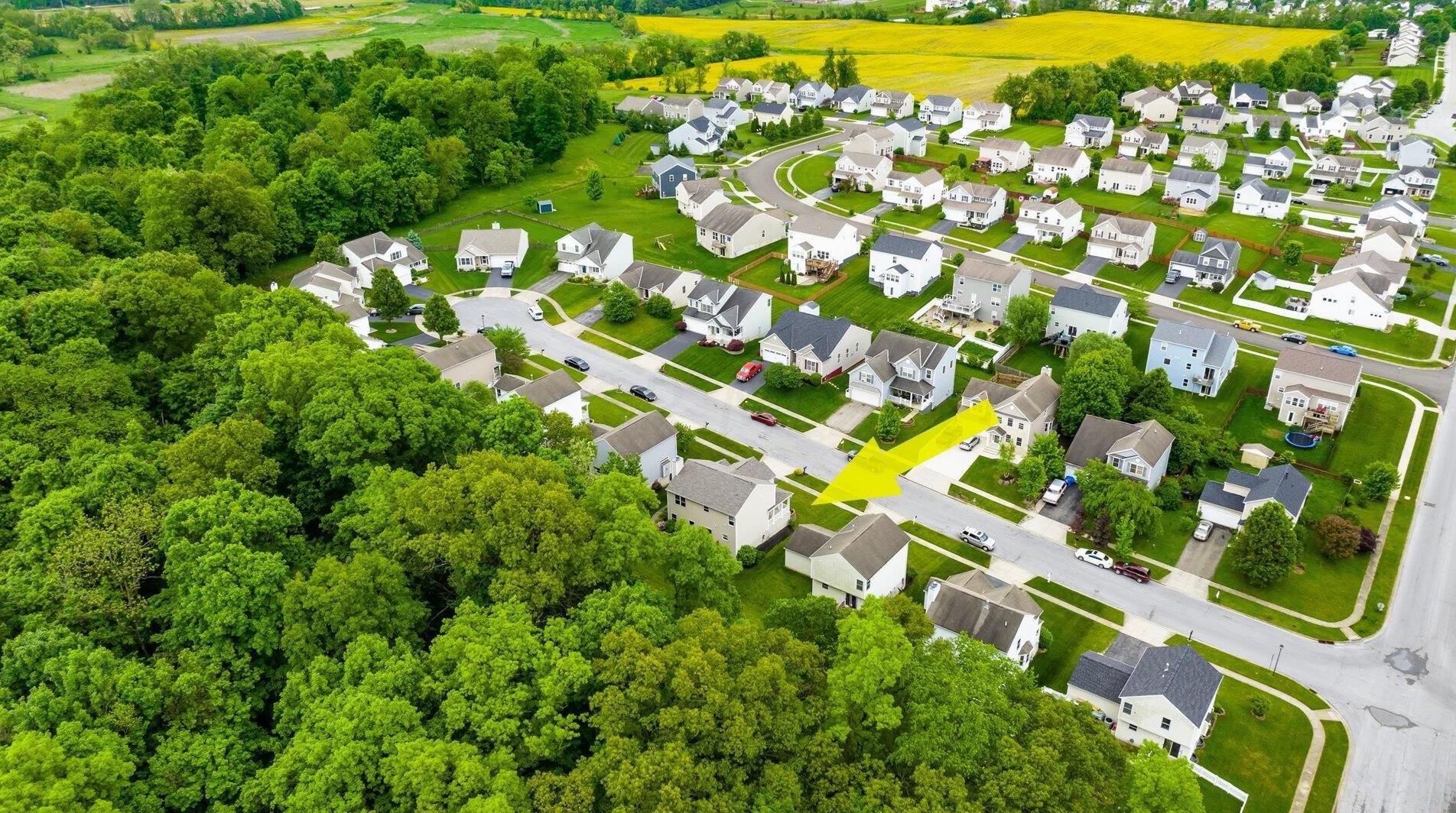 2411 Long Bow Ave, Lancaster OH 43130-8090 exterior