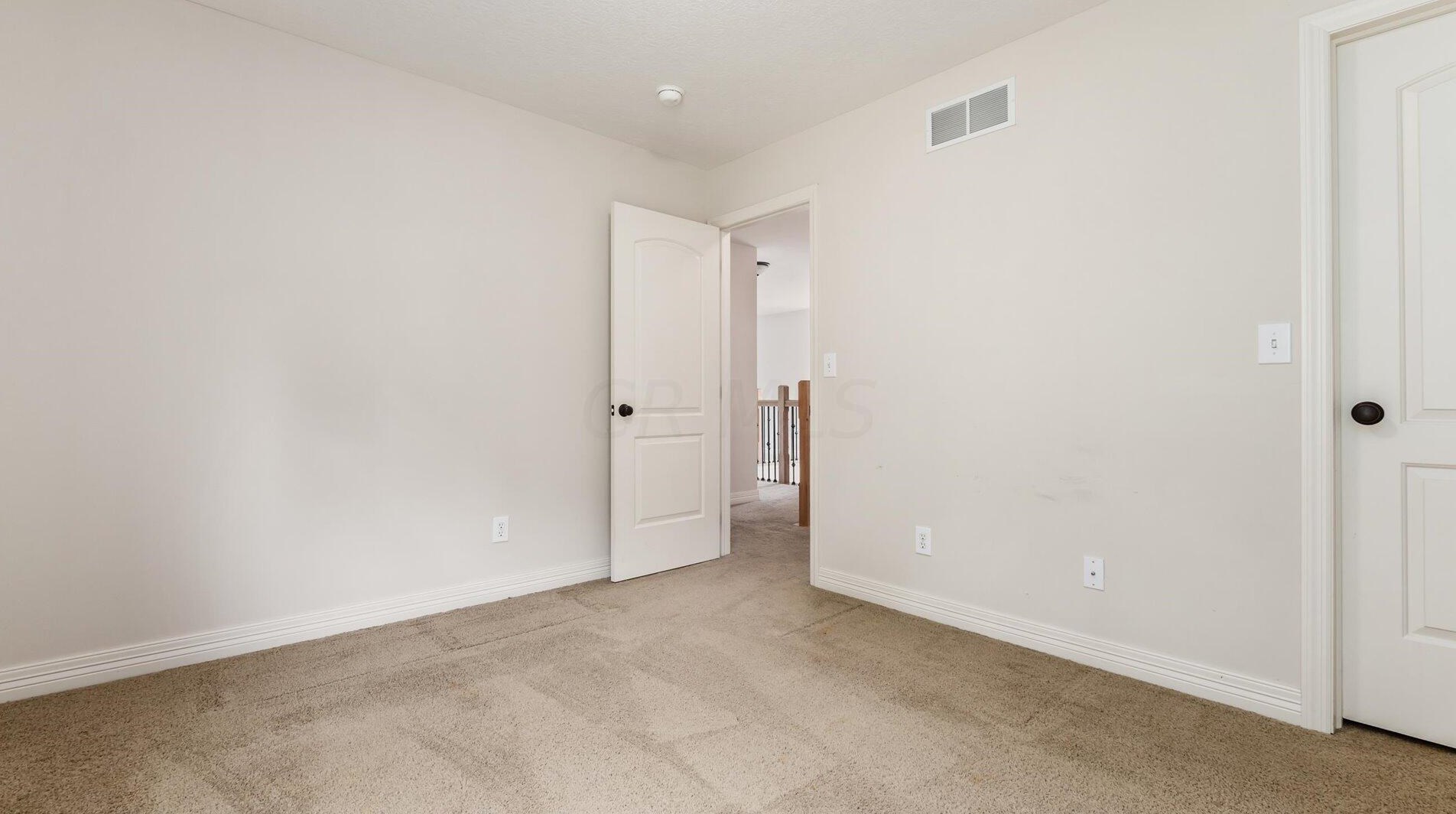 2411 Long Bow Ave, Lancaster OH 43130-8090 exterior