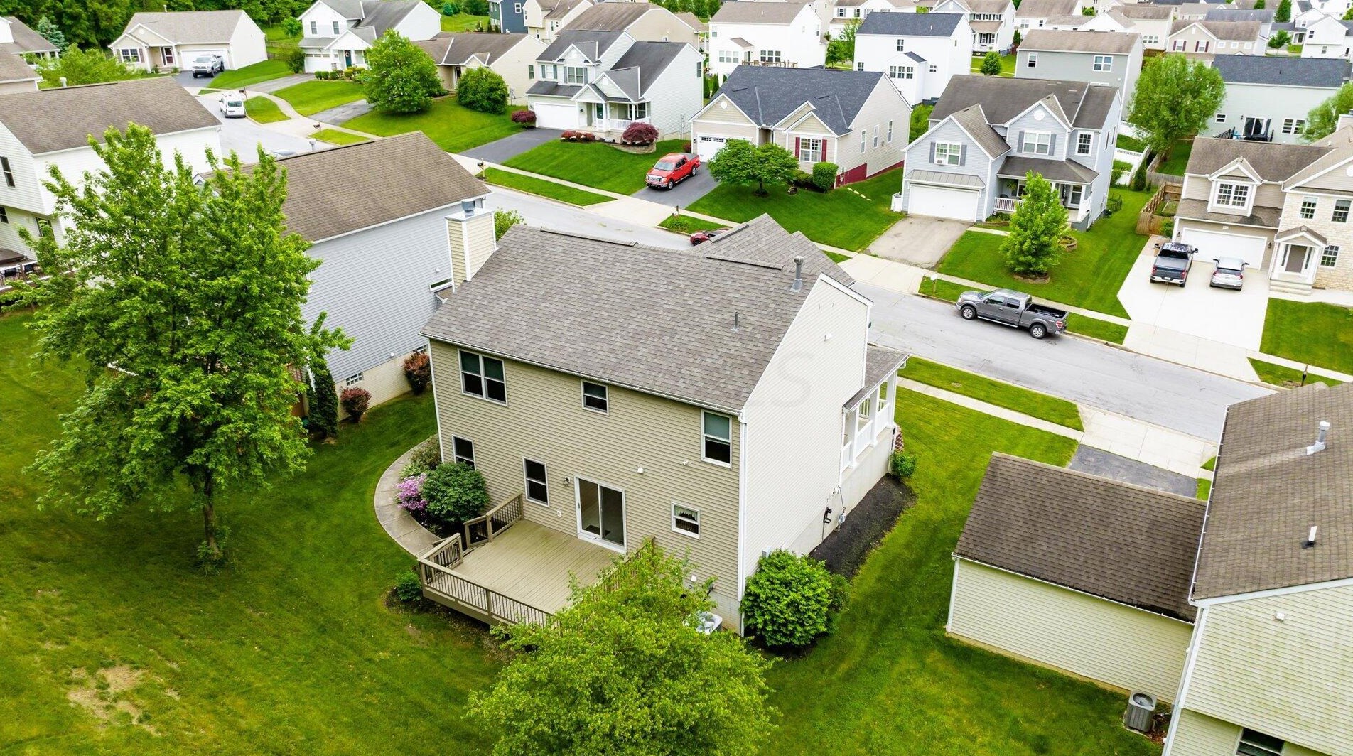 2411 Long Bow Ave, Lancaster OH 43130-8090 exterior