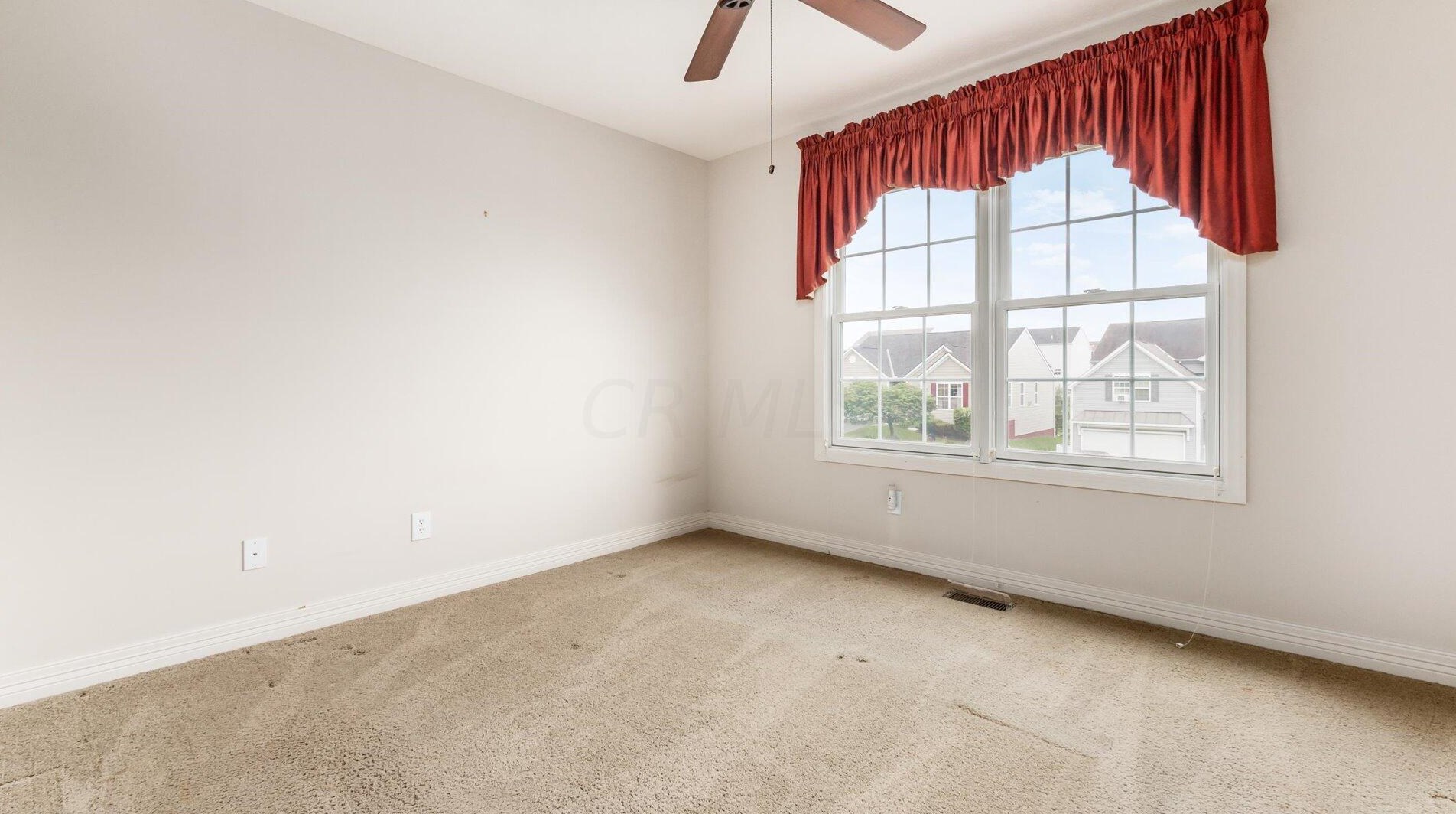 2411 Long Bow Ave, Lancaster OH 43130-8090 exterior