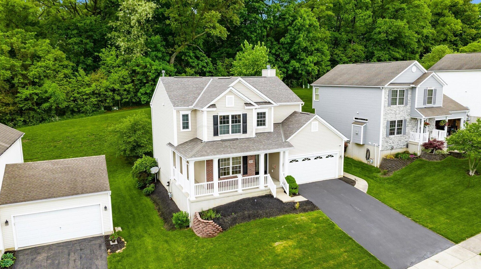 2411 Long Bow Ave, Lancaster OH 43130-8090 exterior