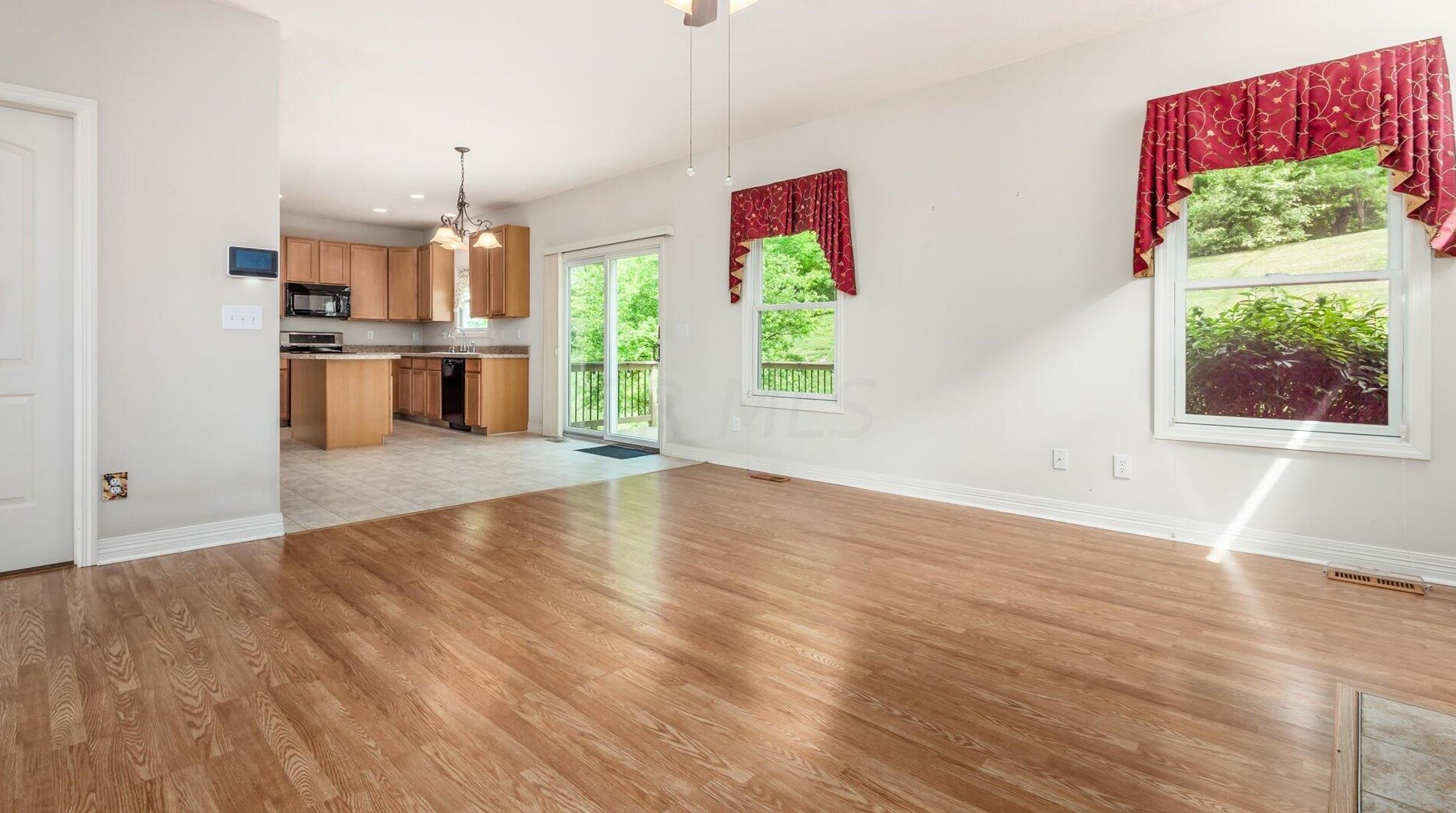 2411 Long Bow Ave, Lancaster OH 43130-8090 exterior