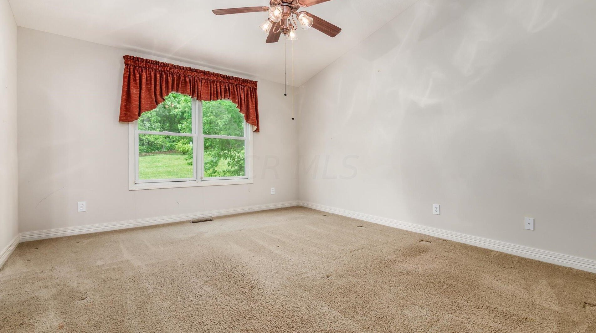 2411 Long Bow Ave, Lancaster OH 43130-8090 exterior